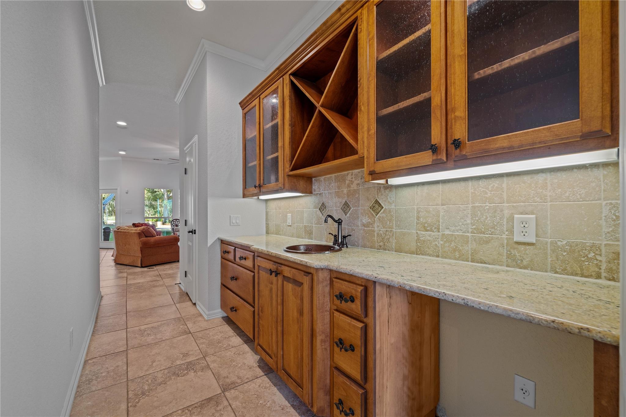 758 Mission Hts, New Braunfels, TX 78130