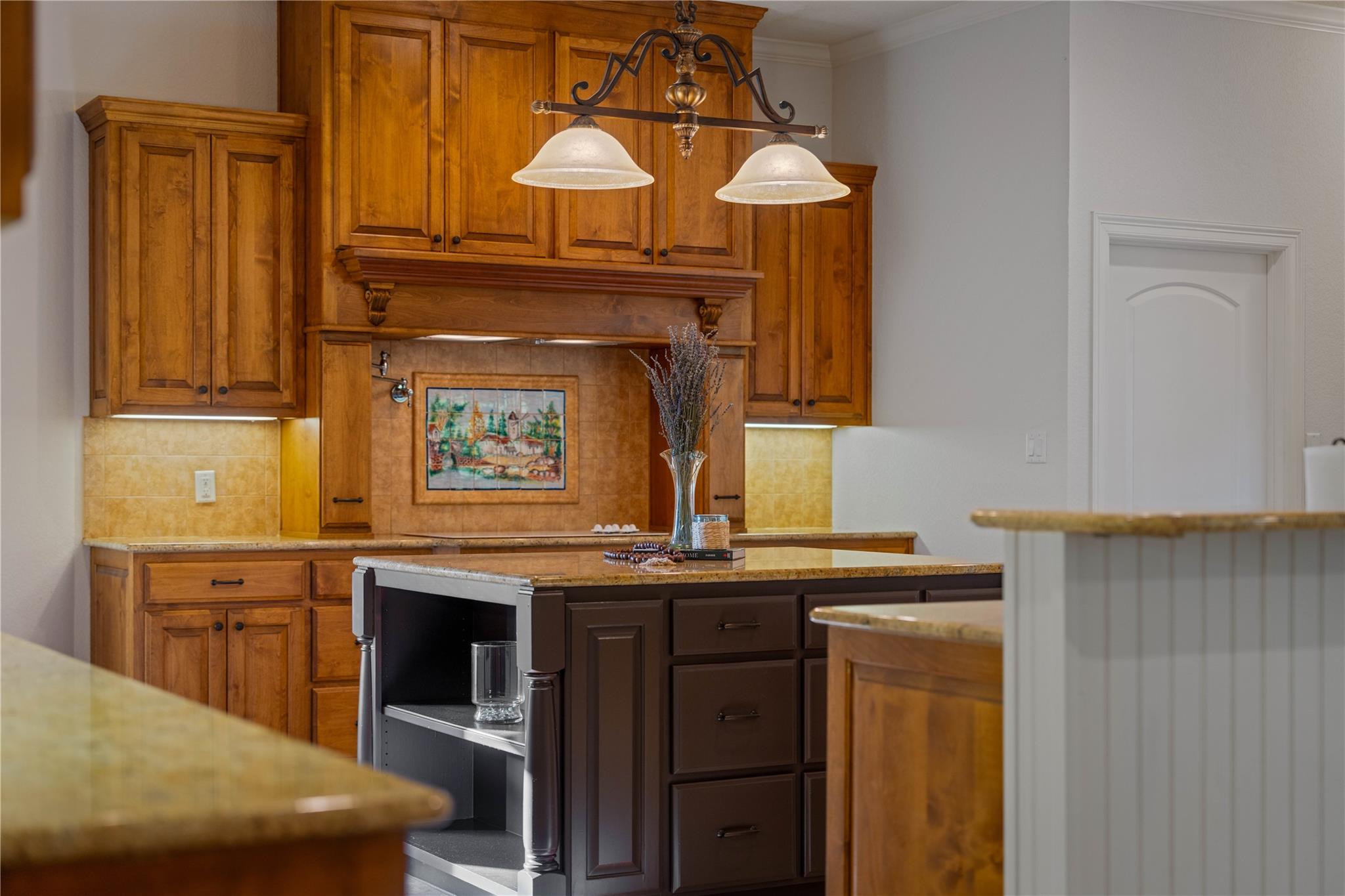 758 Mission Hts, New Braunfels, TX 78130