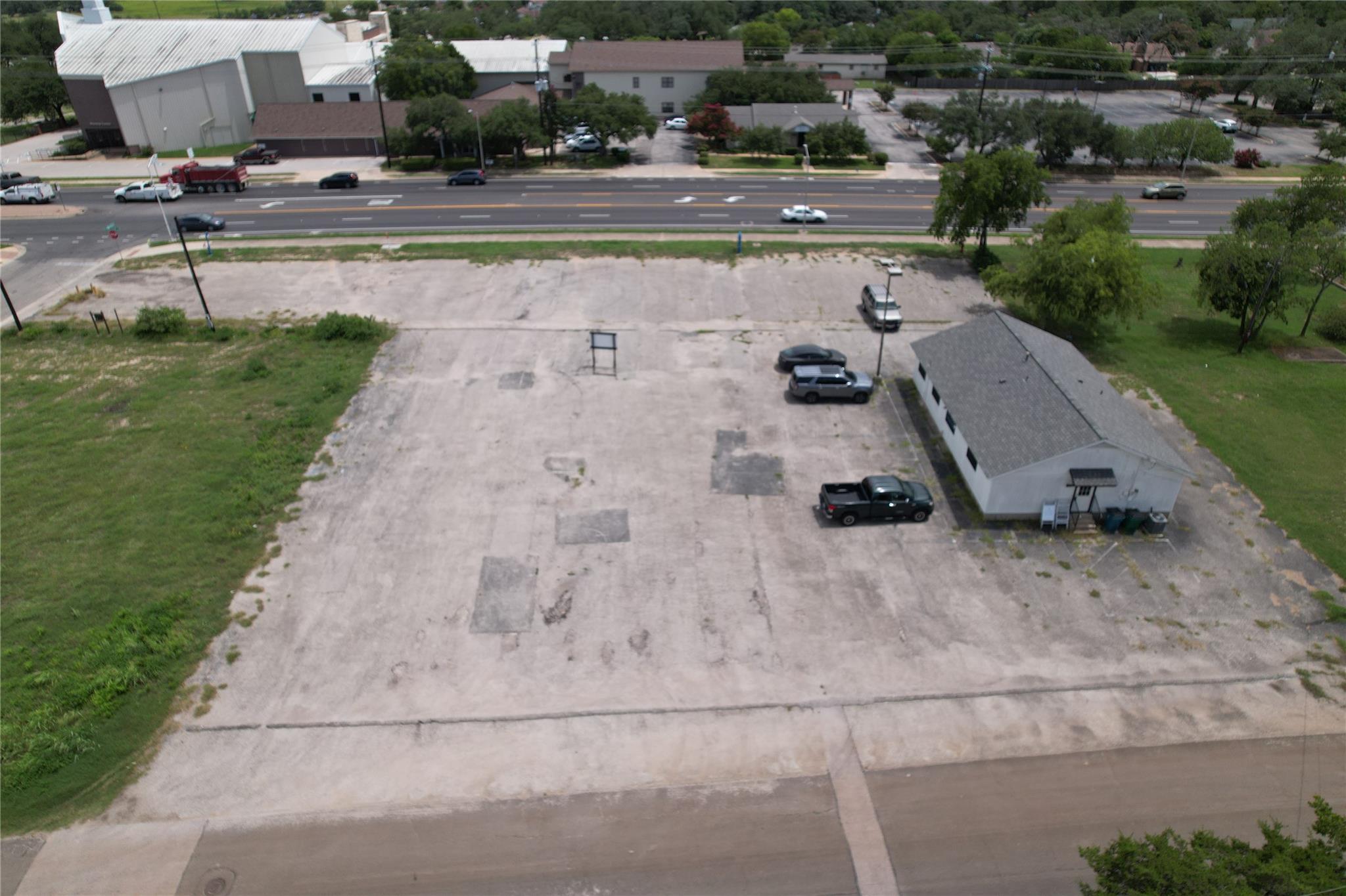 203 W New Hope Dr, Cedar Park, TX 78613