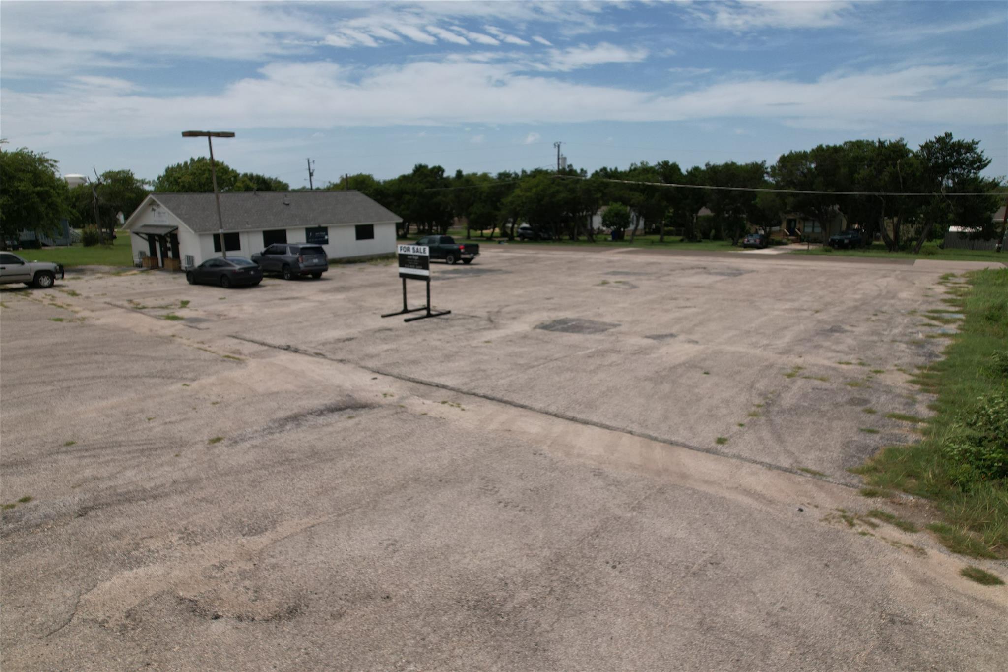 203 W New Hope Dr, Cedar Park, TX 78613