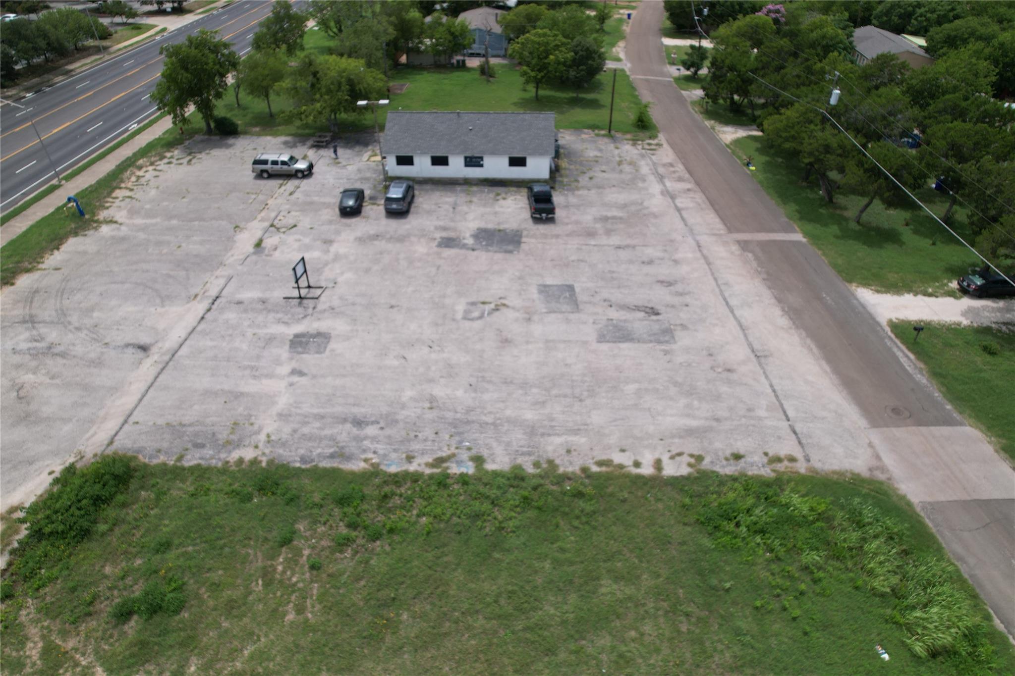 203 W New Hope Dr, Cedar Park, TX 78613