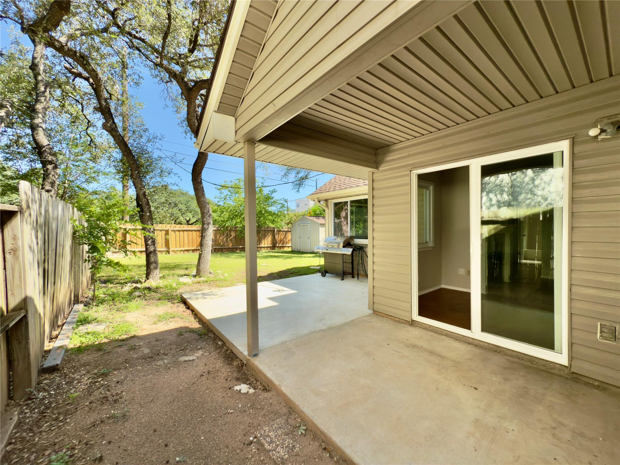 6400 Jennings Dr, Austin, TX 78727