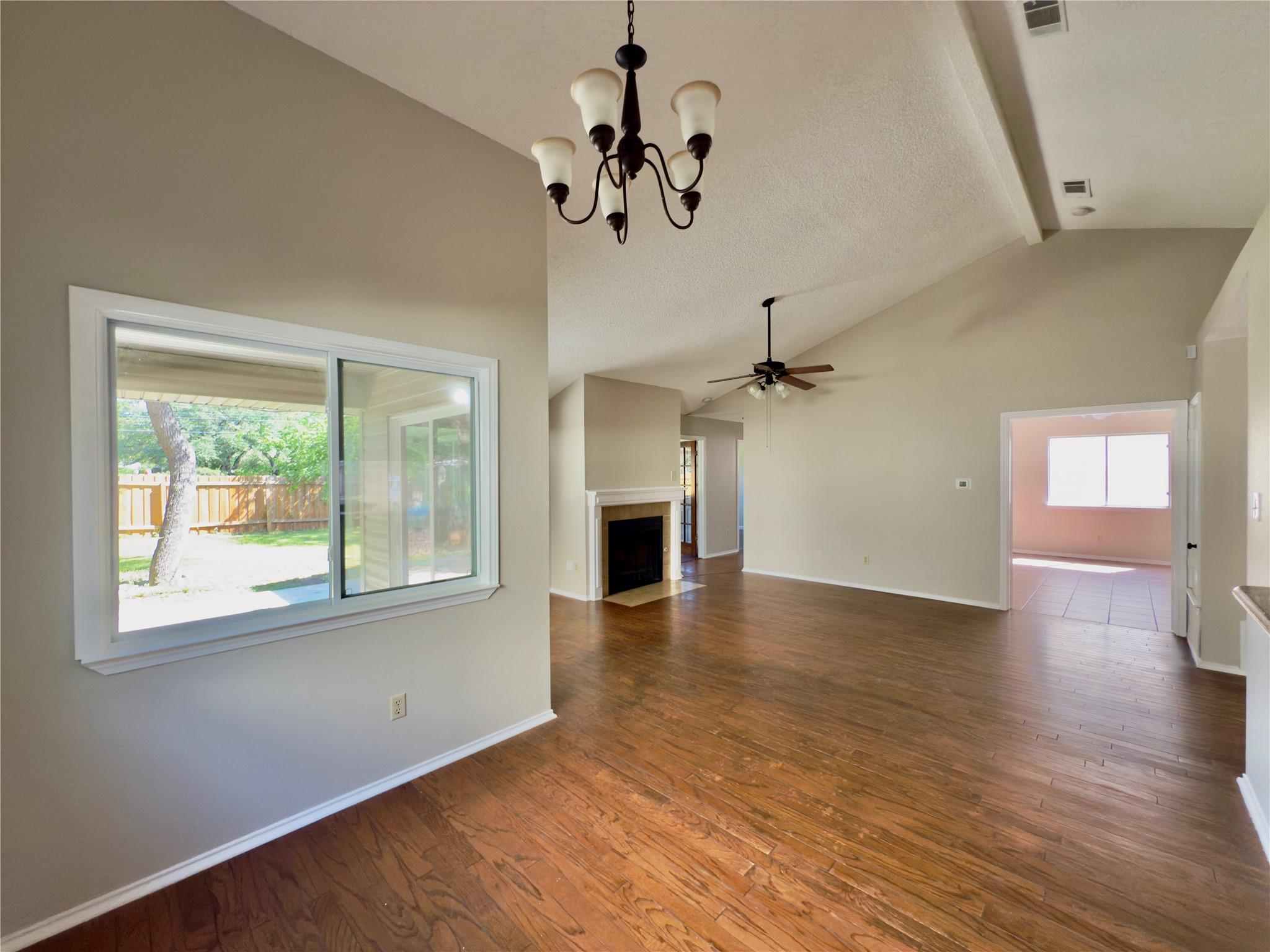 6400 Jennings Dr, Austin, TX 78727