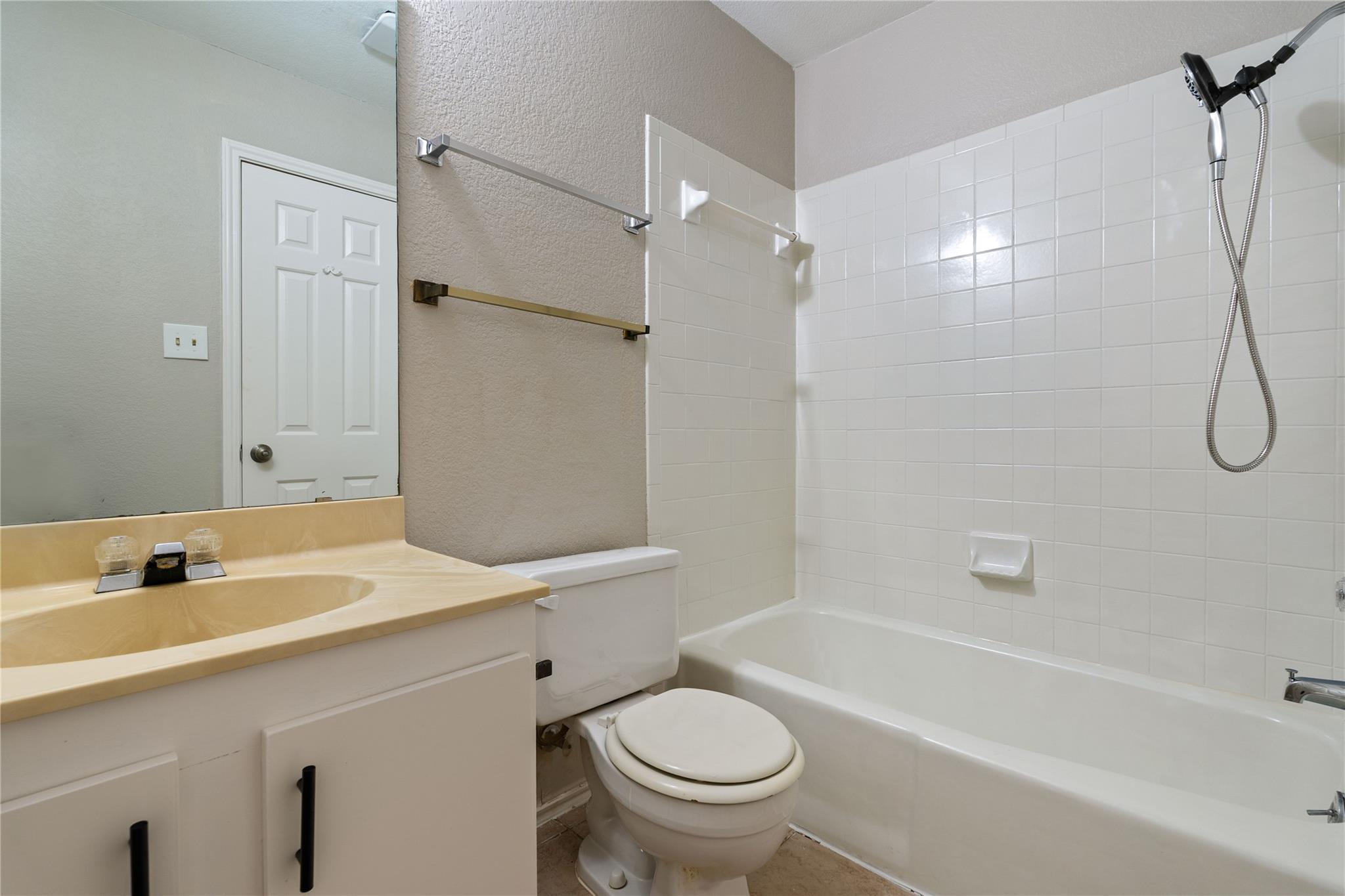 9209 Kempler Dr # B, Austin, TX 78748