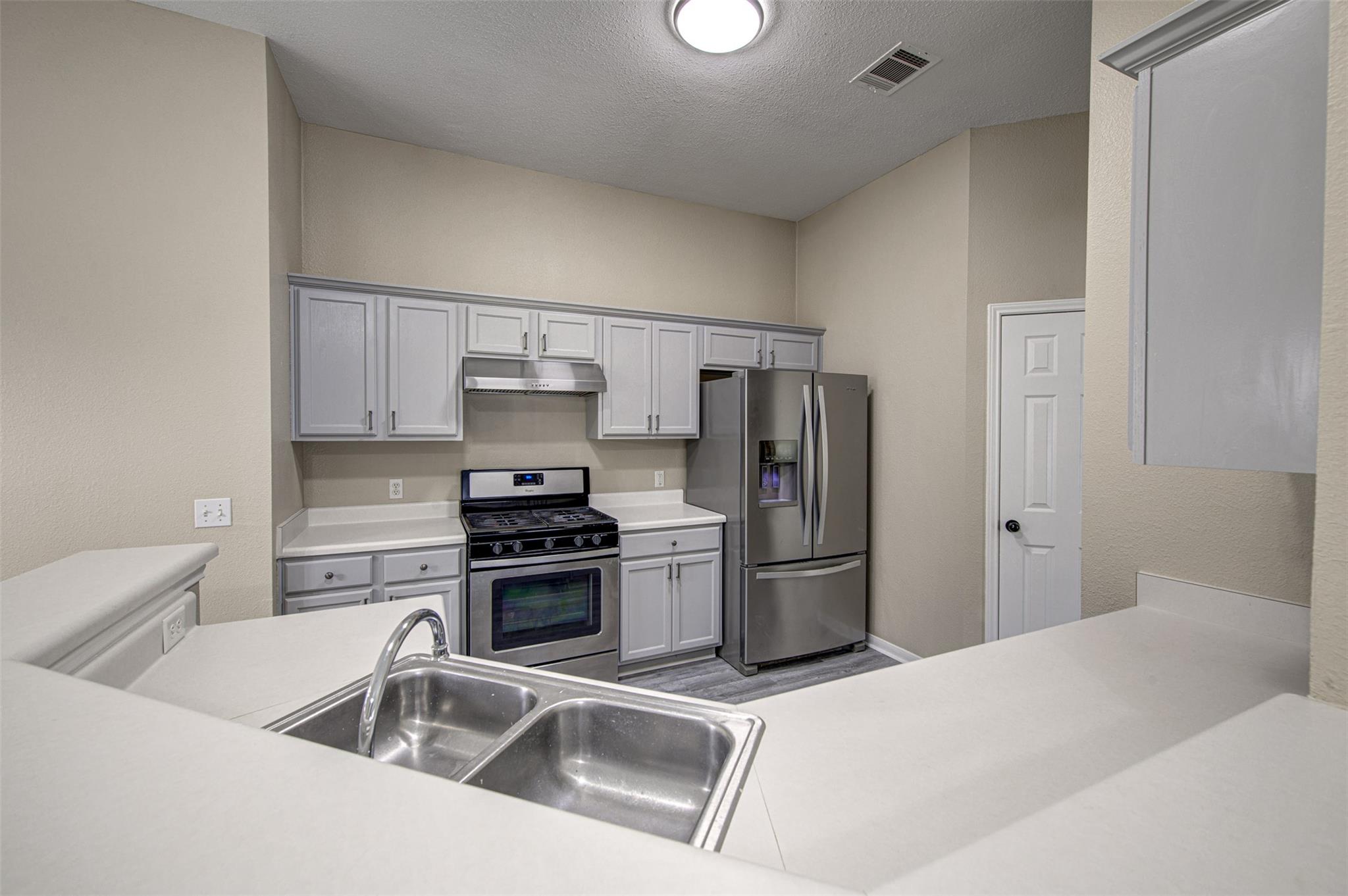 430 Zebra Dr, Kyle, TX 78640