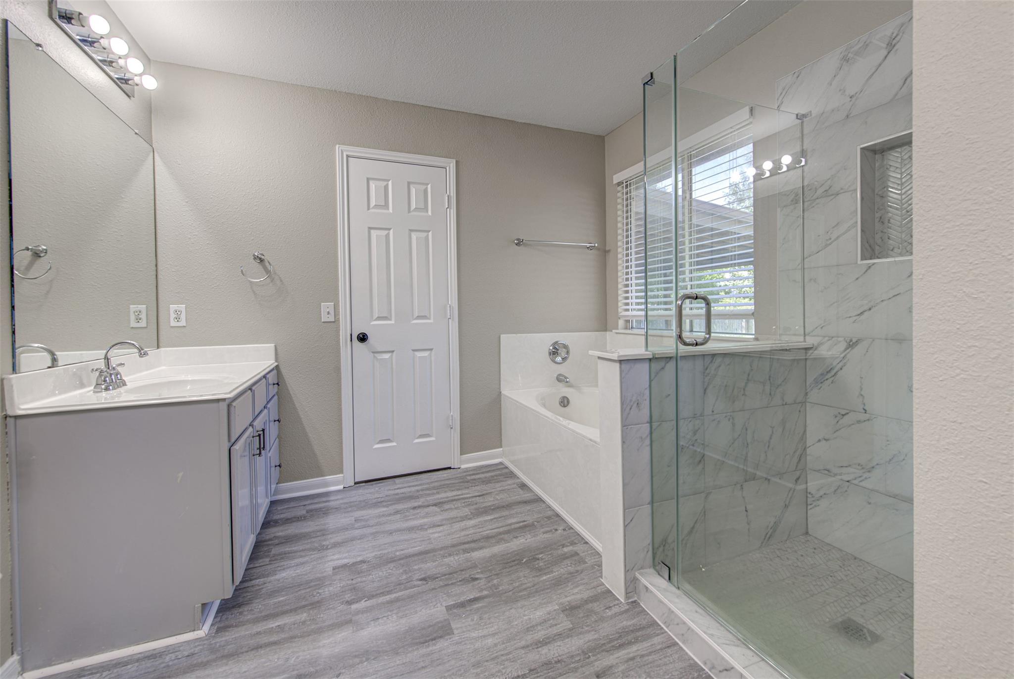 430 Zebra Dr, Kyle, TX 78640