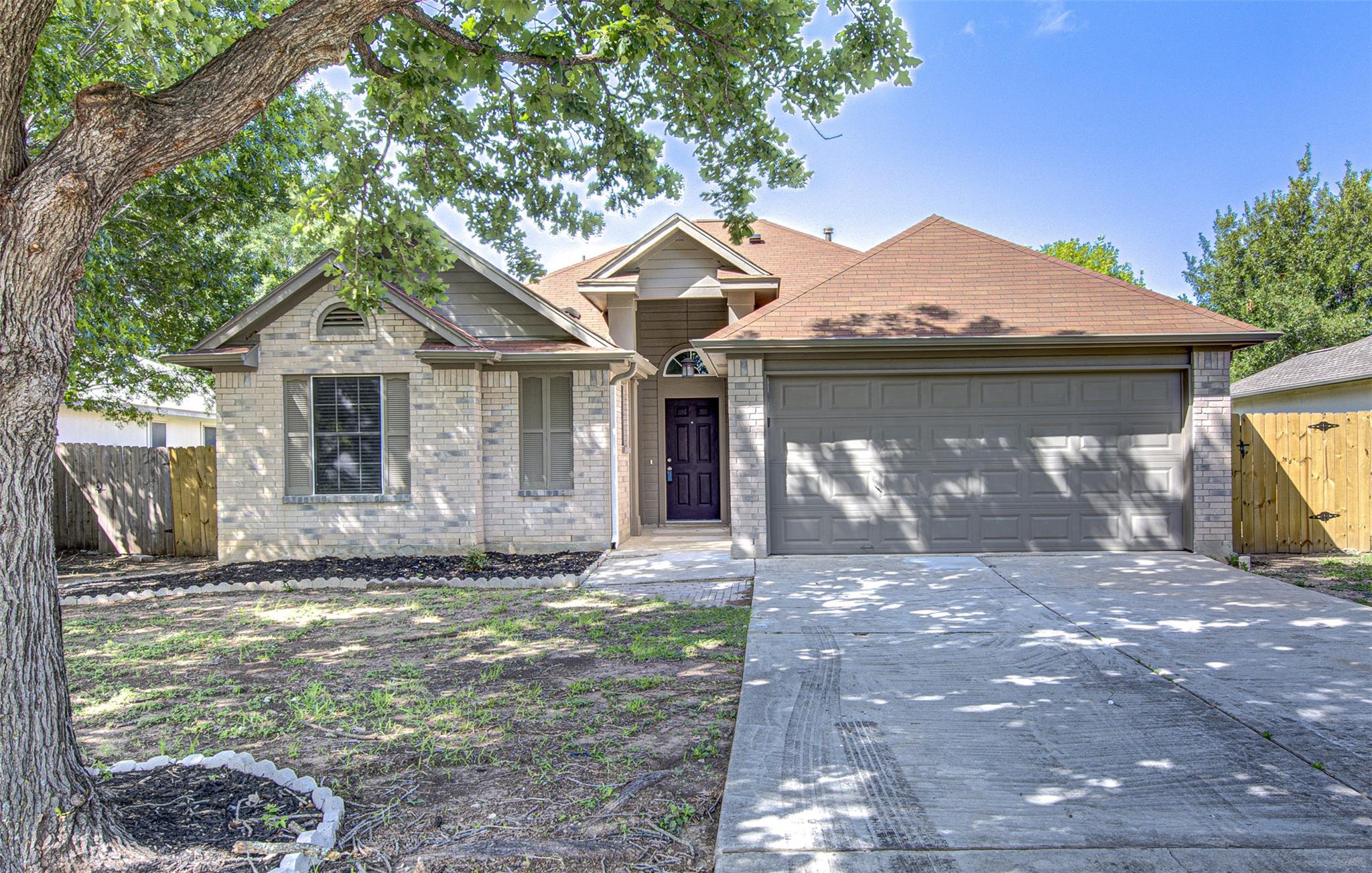 430 Zebra Dr, Kyle, TX 78640