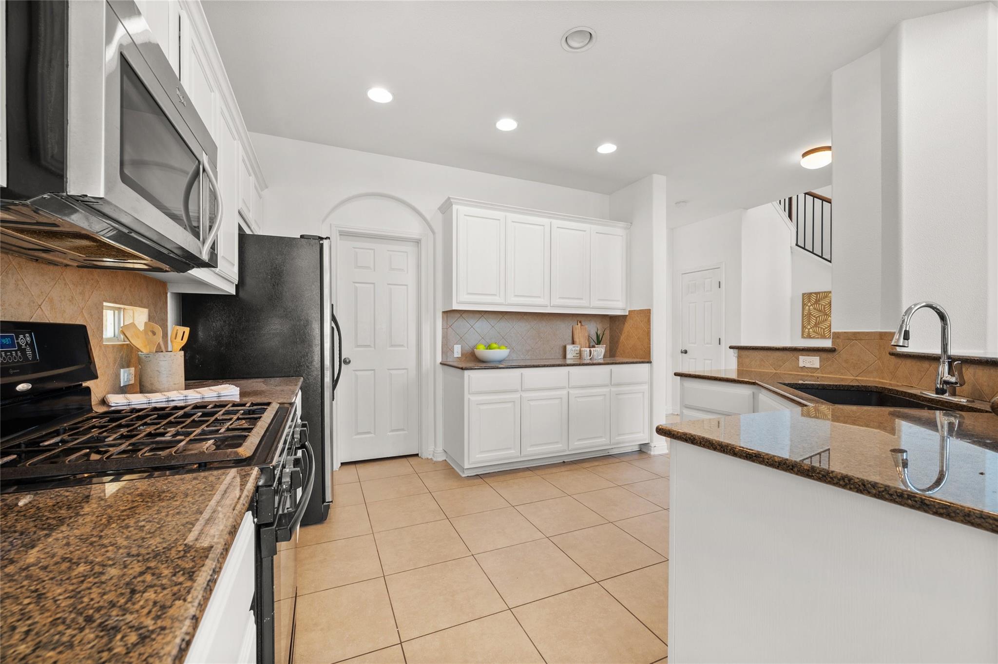 3664 Rosalina Loop, Round Rock, TX 78665