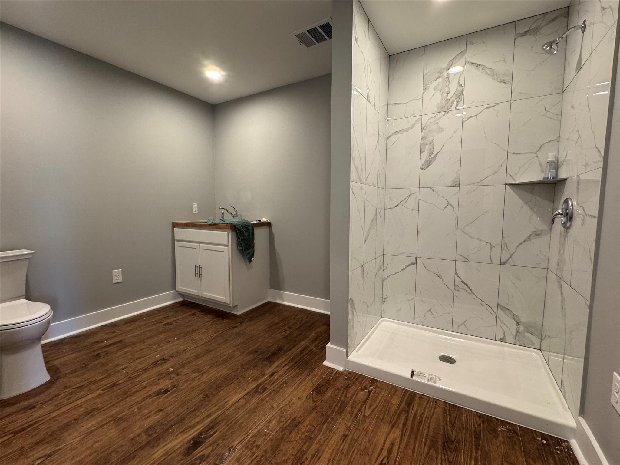 1122 Swenson (Suite E) Blvd, Elgin, TX 78621