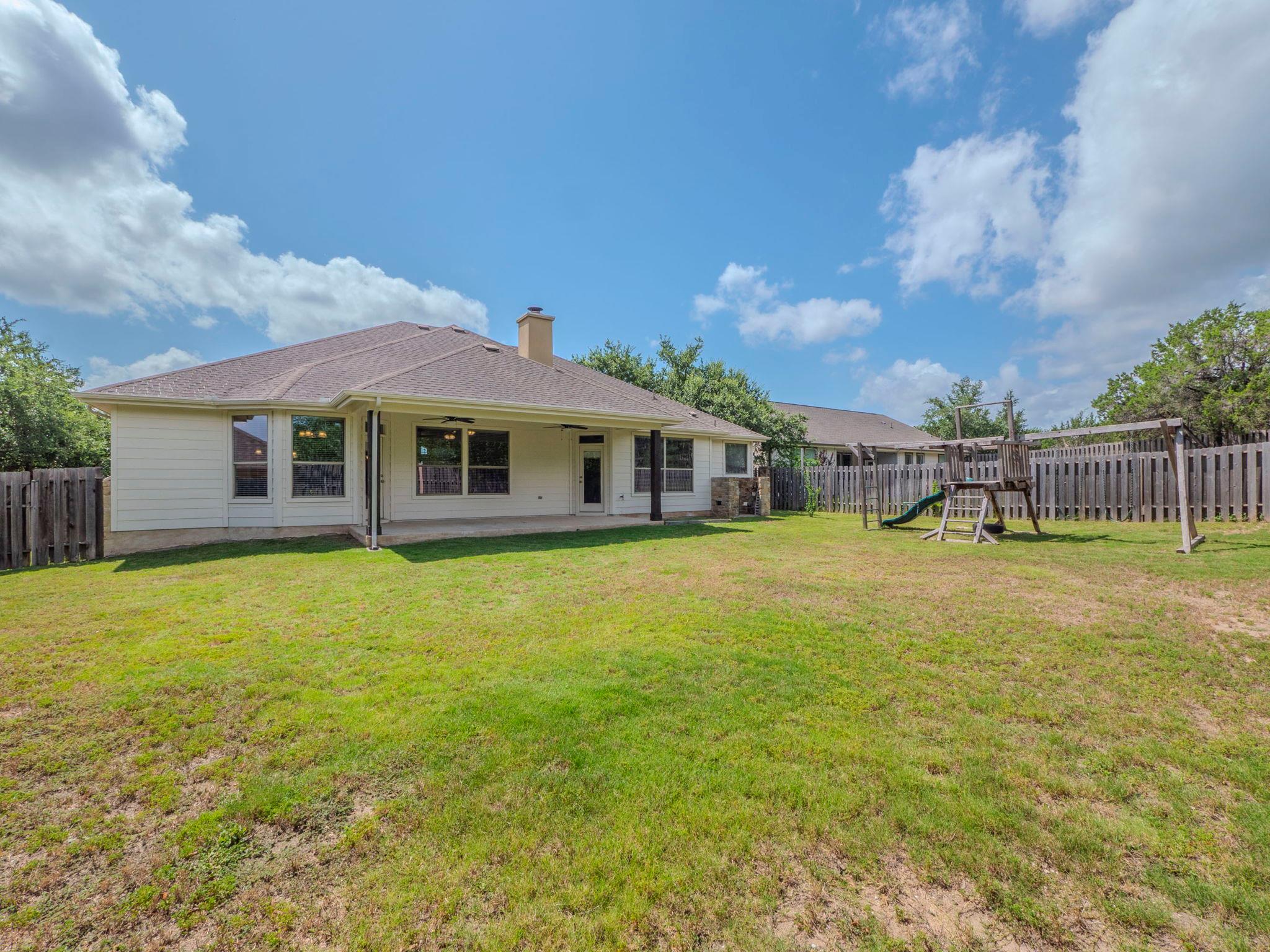 100 N Meadowlark St, Lakeway, TX 78734