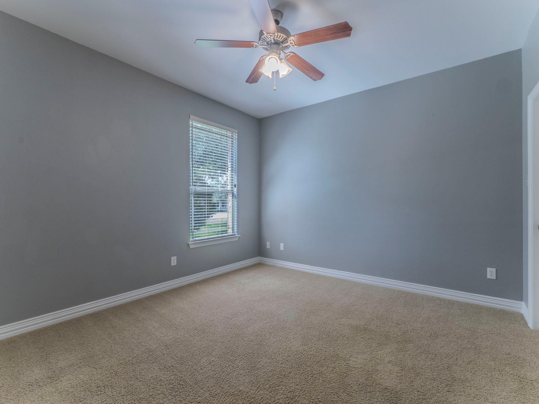 100 N Meadowlark St, Lakeway, TX 78734