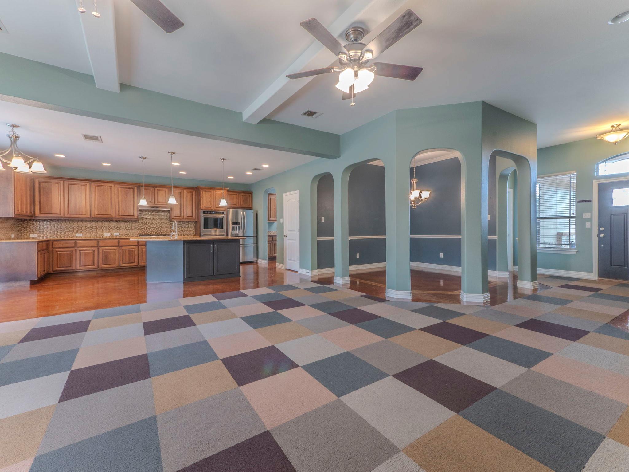 100 N Meadowlark St, Lakeway, TX 78734