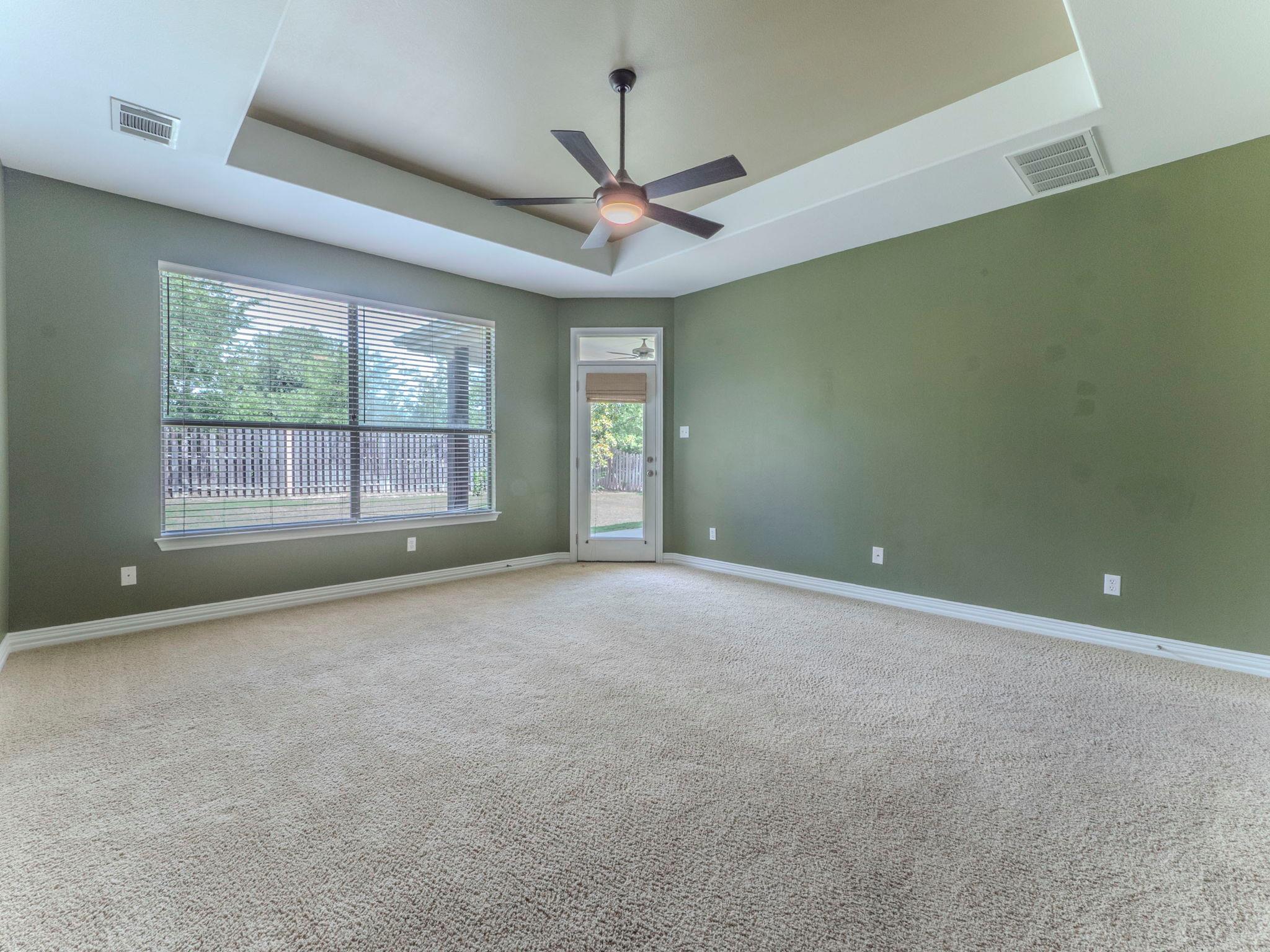 100 N Meadowlark St, Lakeway, TX 78734