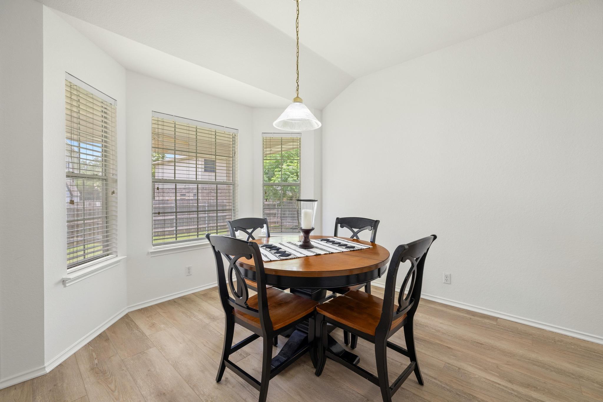 1643 Abbey Ln, Cedar Park, TX 78613