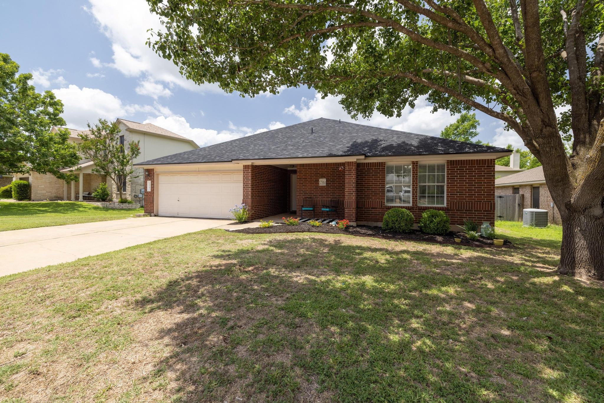 1643 Abbey Ln, Cedar Park, TX 78613