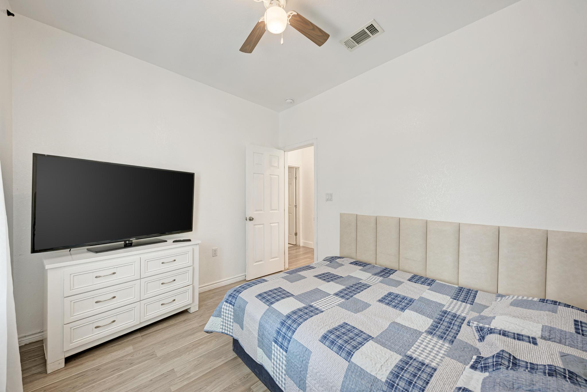 114 Crepe Myrtle Pkwy, Elgin, TX 78621