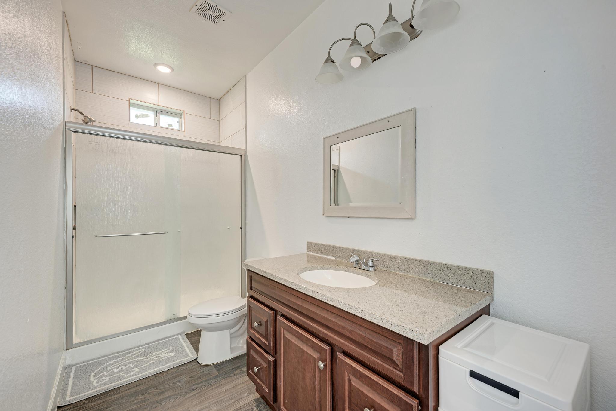 114 Crepe Myrtle Pkwy, Elgin, TX 78621