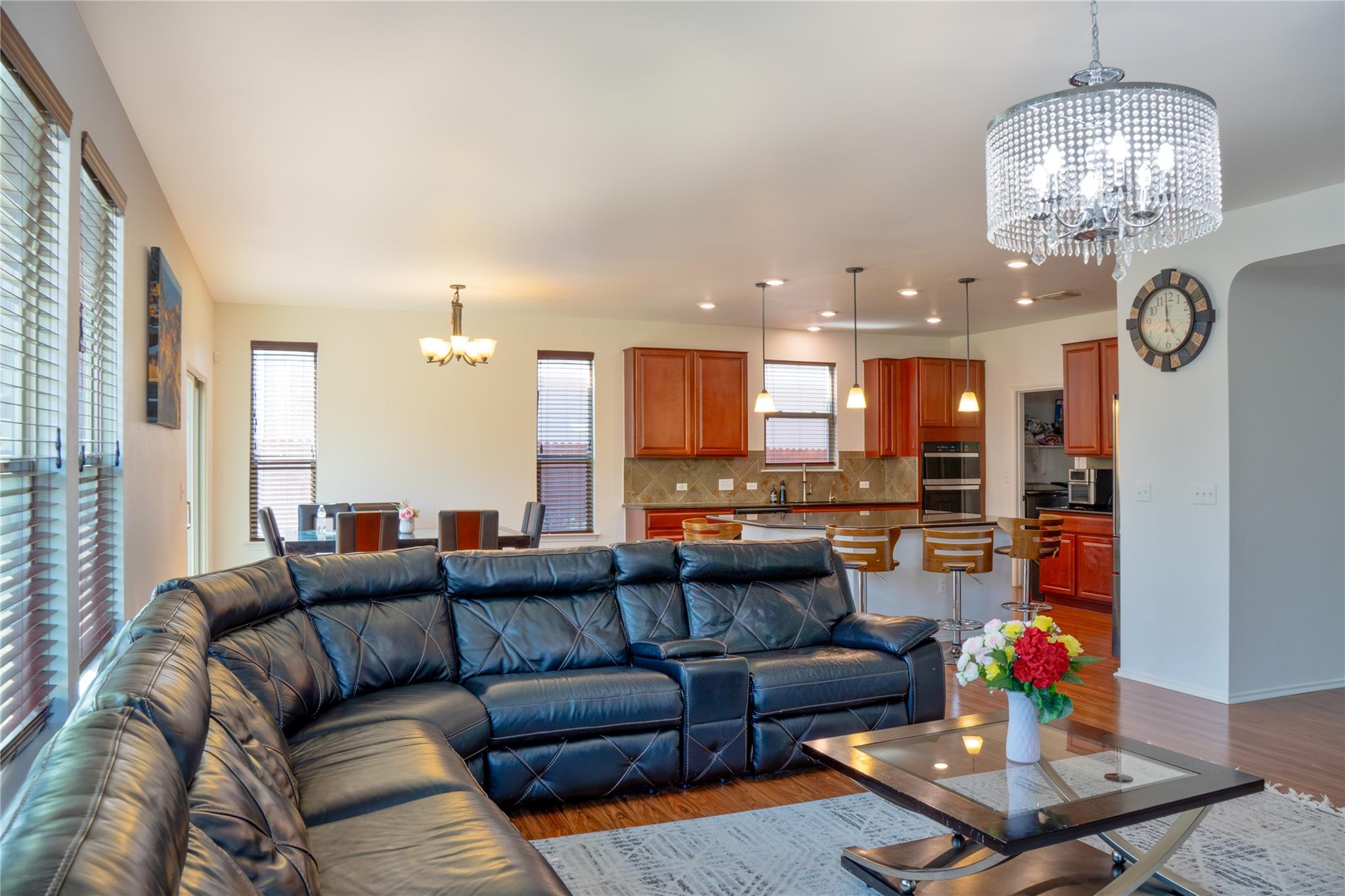 1529 Gautami Dr, Austin, TX 78753