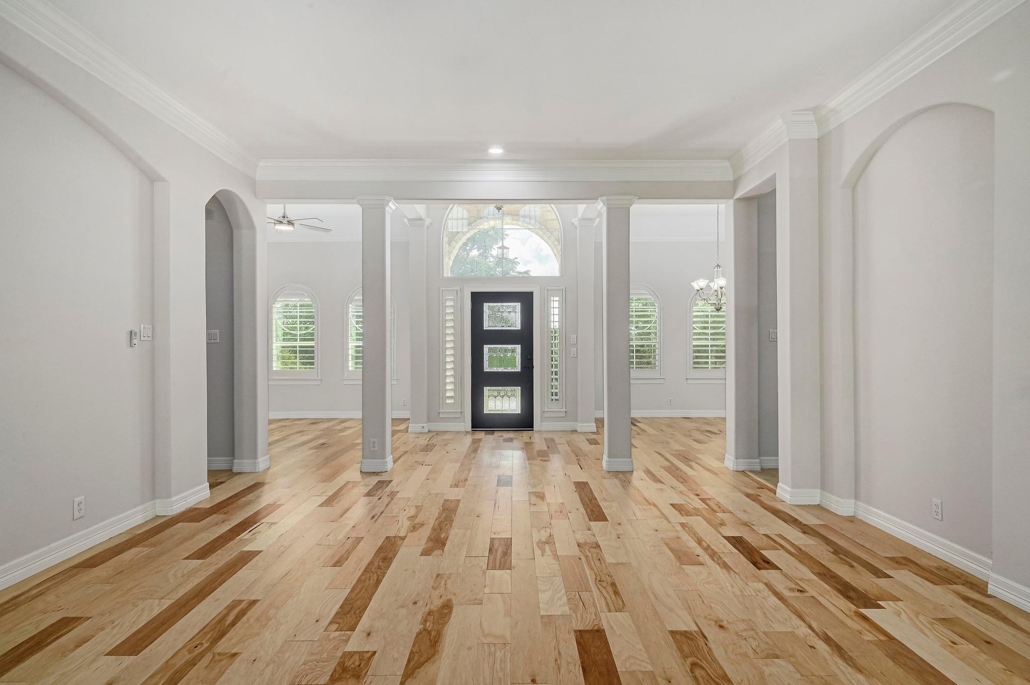 501 Flamingo Blvd, Lakeway, TX 78734