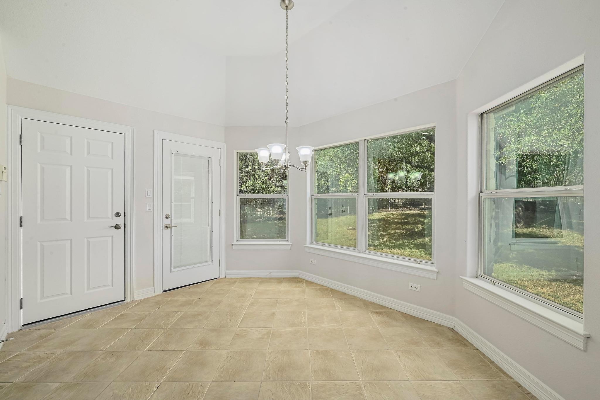 501 Flamingo Blvd, Lakeway, TX 78734