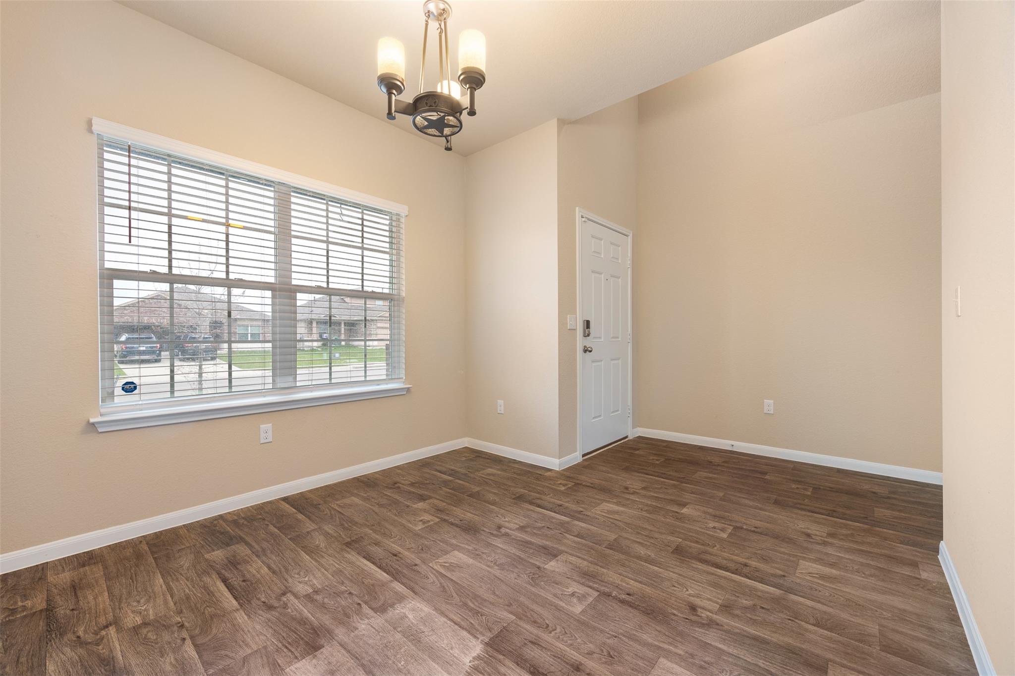 202 Orchard Ln, Kyle, TX 78640