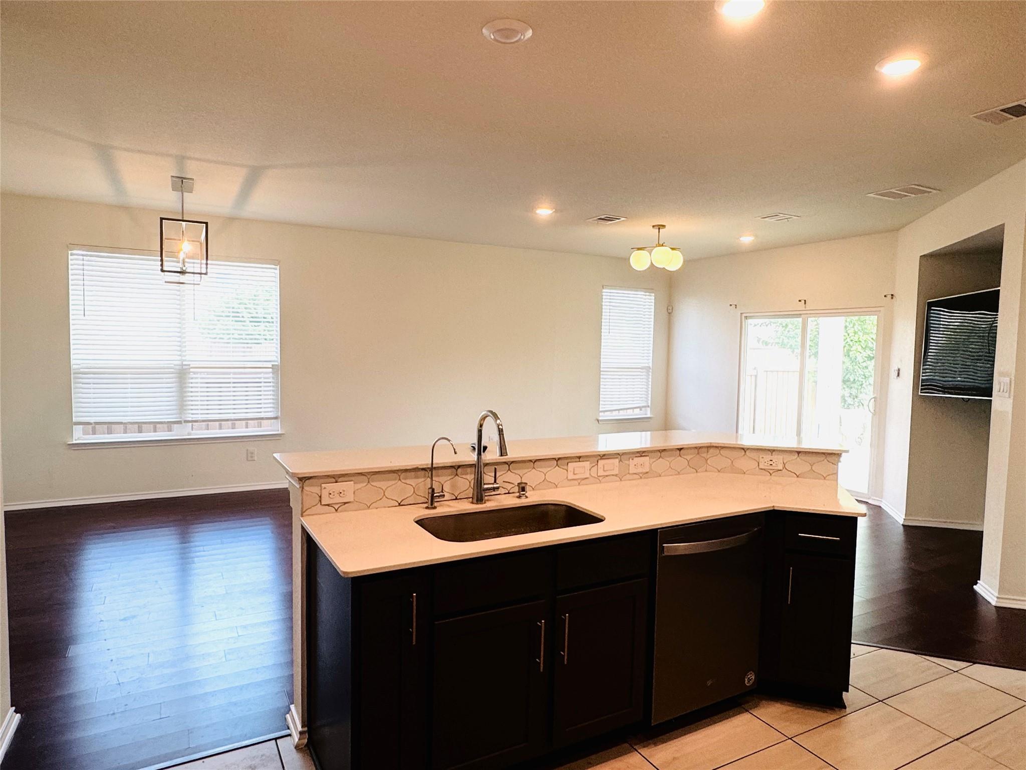 2016 Fretboard St, Round Rock, TX 78664