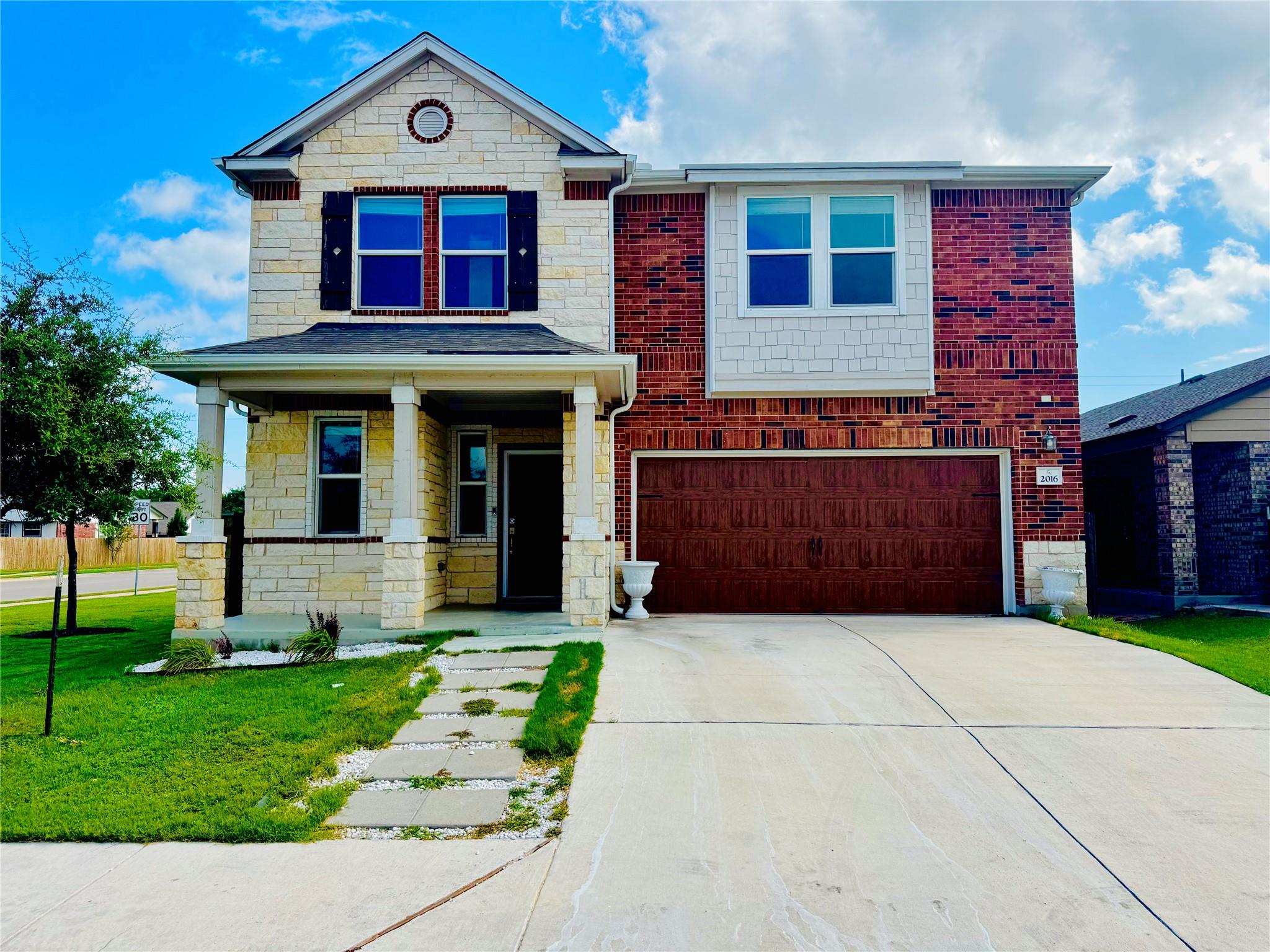 2016 Fretboard St, Round Rock, TX 78664