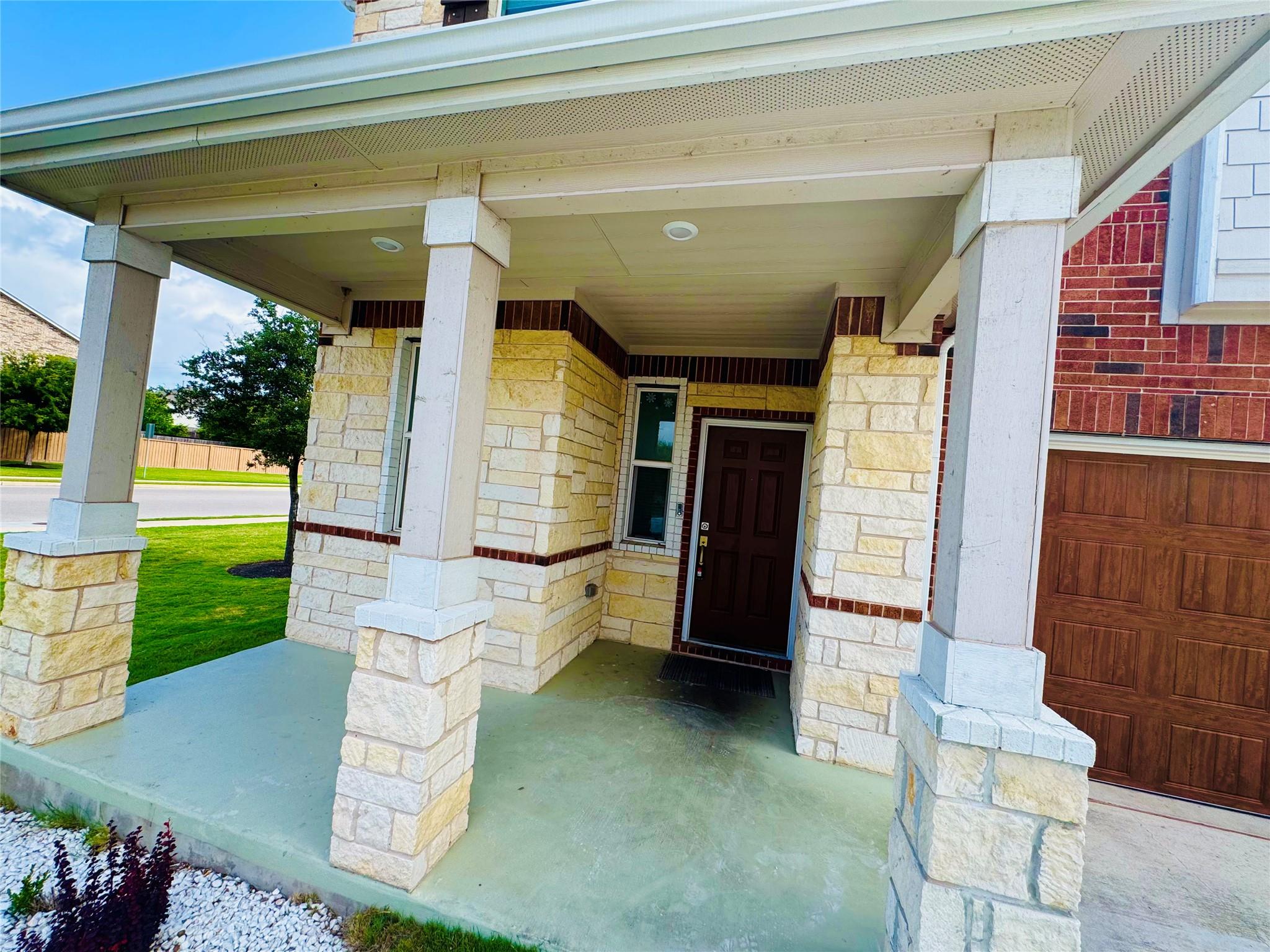 2016 Fretboard St, Round Rock, TX 78664