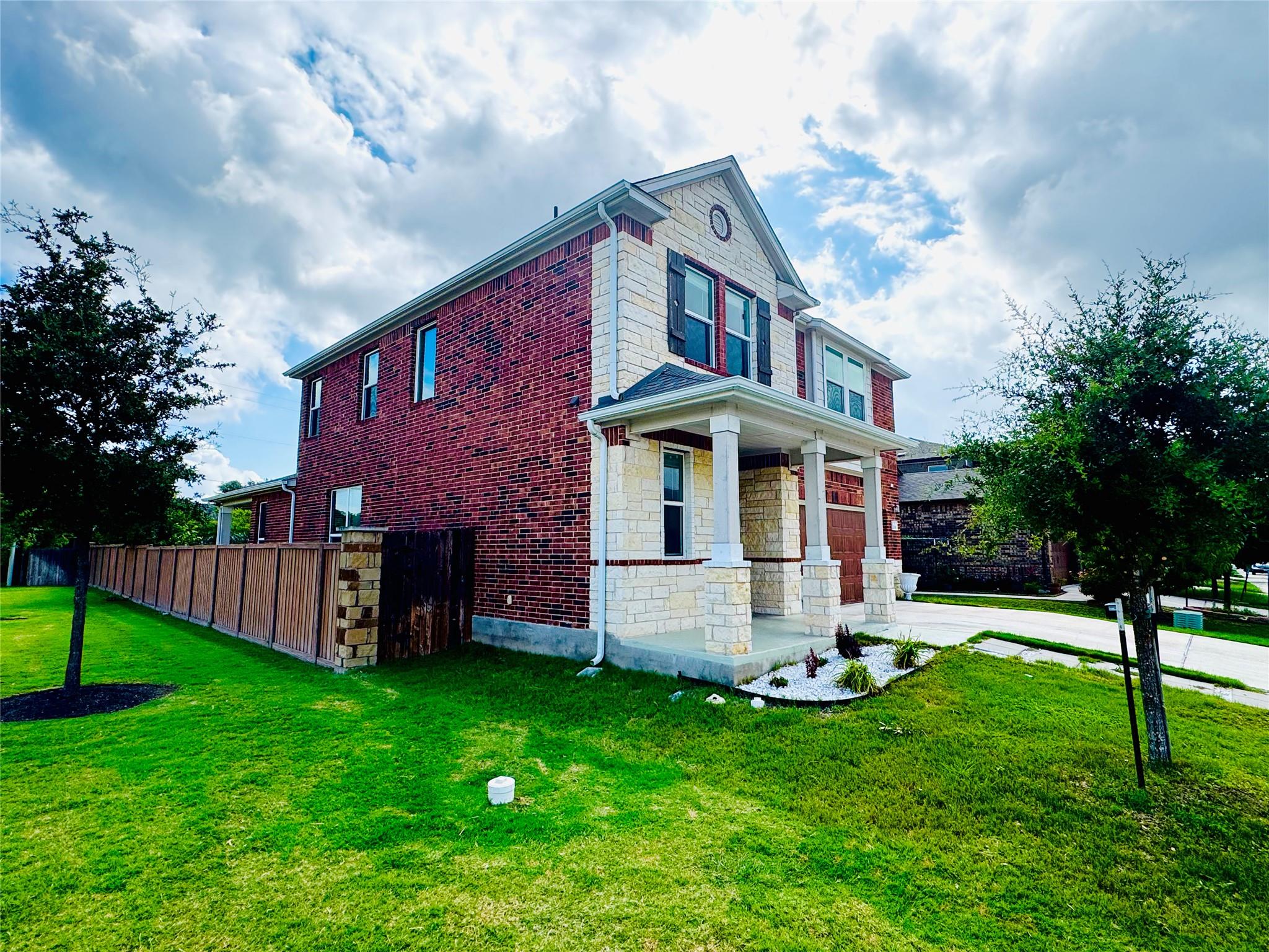 2016 Fretboard St, Round Rock, TX 78664