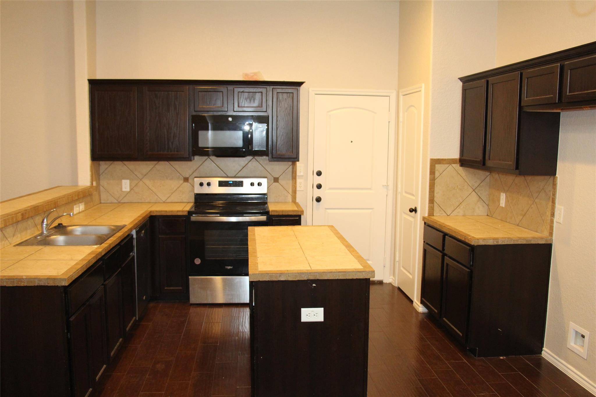 578 Creekside Cir, New Braunfels, TX 78130