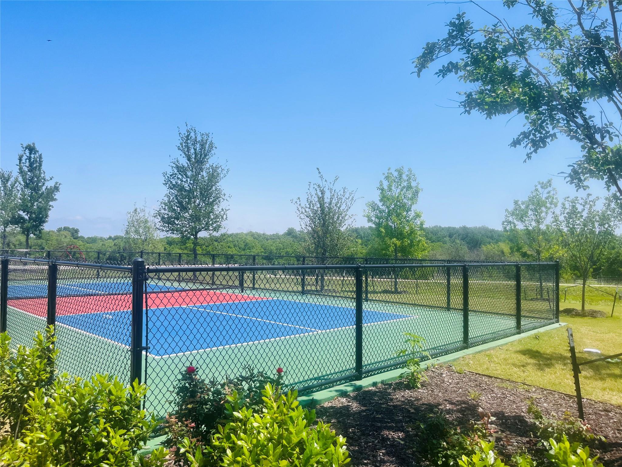 325 Geode Gln, San Marcos, TX 78656