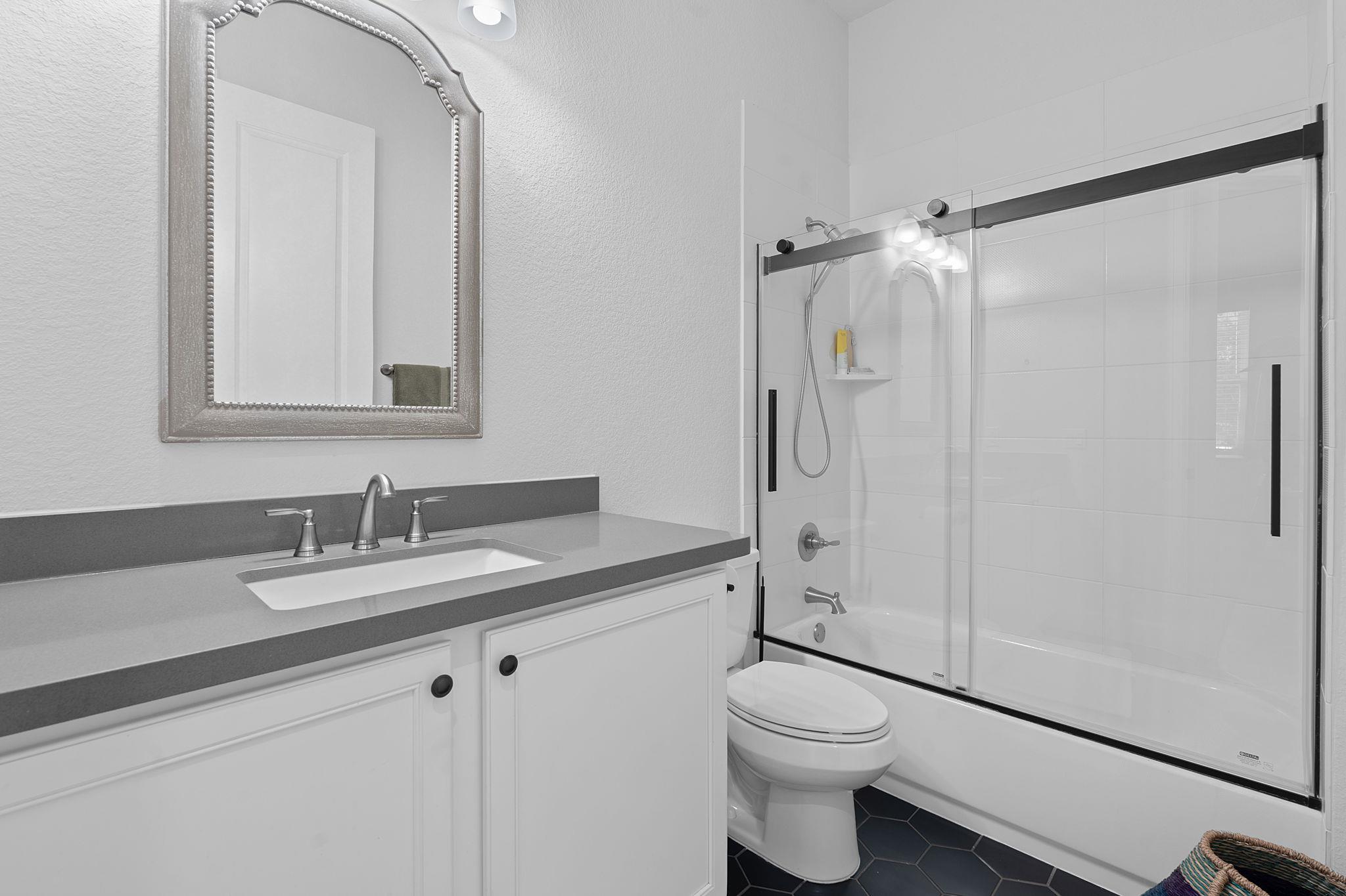 104 Majestic Arroyo Way, Lakeway, TX 78738