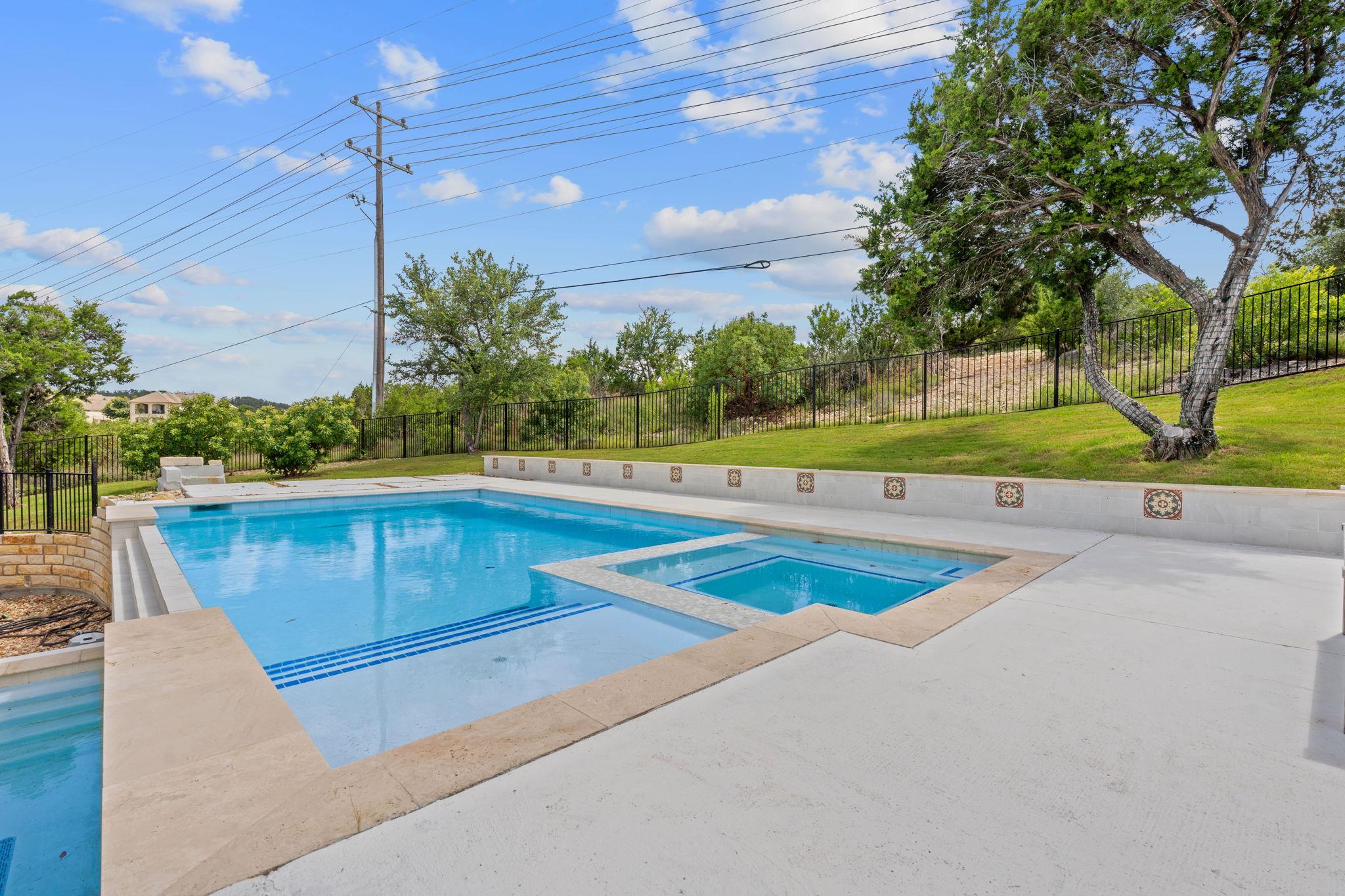 104 Majestic Arroyo Way, Lakeway, TX 78738