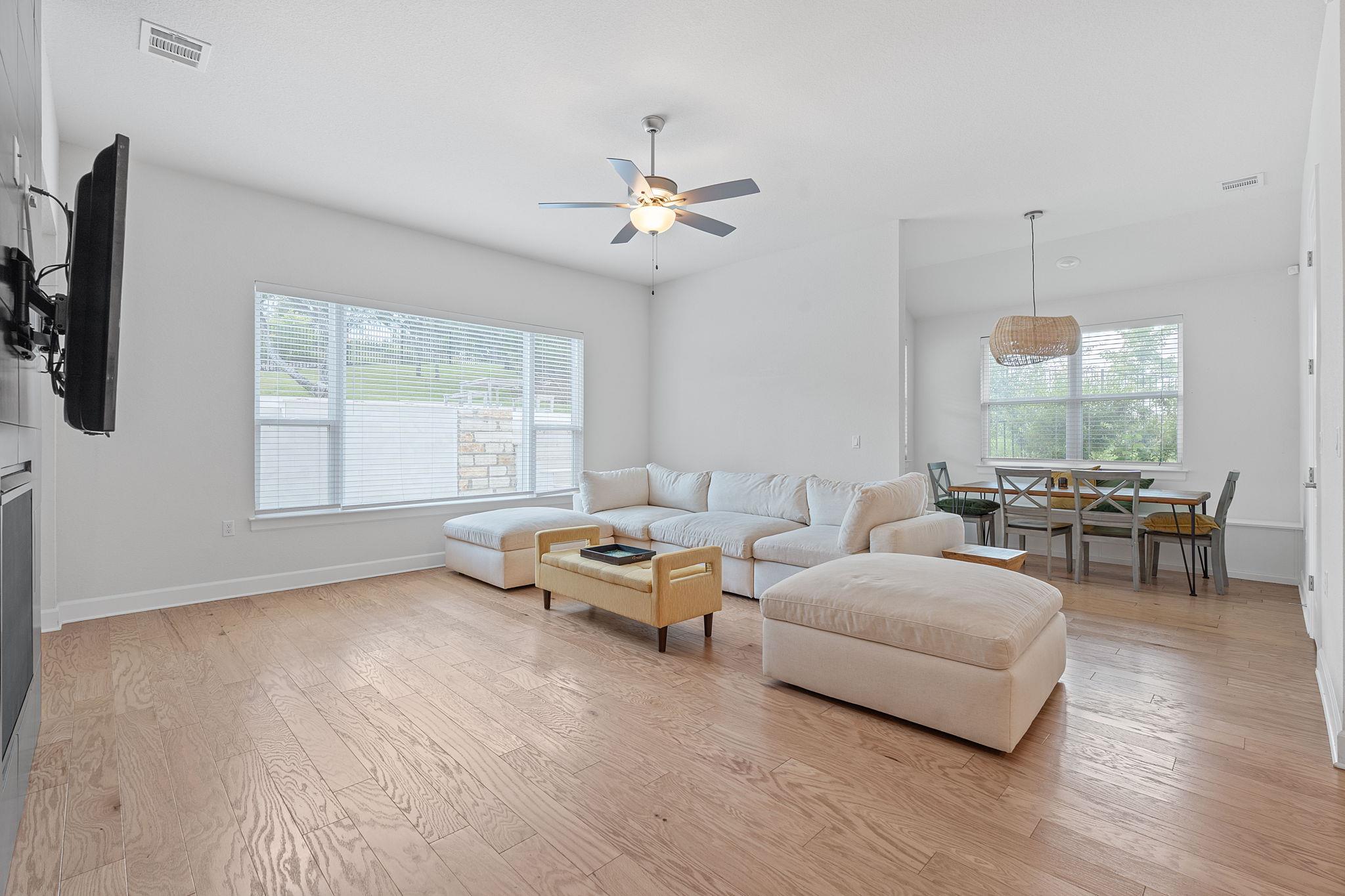 104 Majestic Arroyo Way, Lakeway, TX 78738