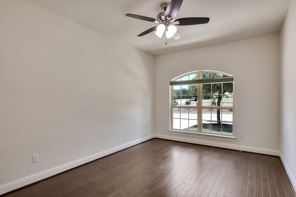 2521 Blended Tree Ranch Dr, Leander, TX 78641