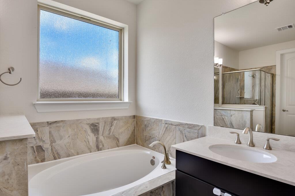 2521 Blended Tree Ranch Dr, Leander, TX 78641