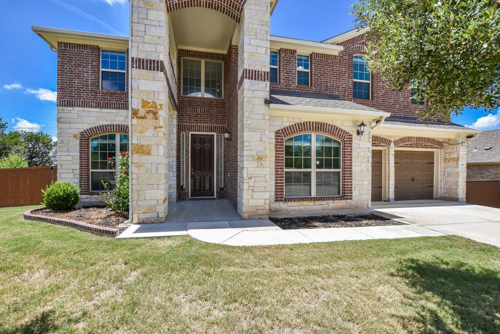 2521 Blended Tree Ranch Dr, Leander, TX 78641