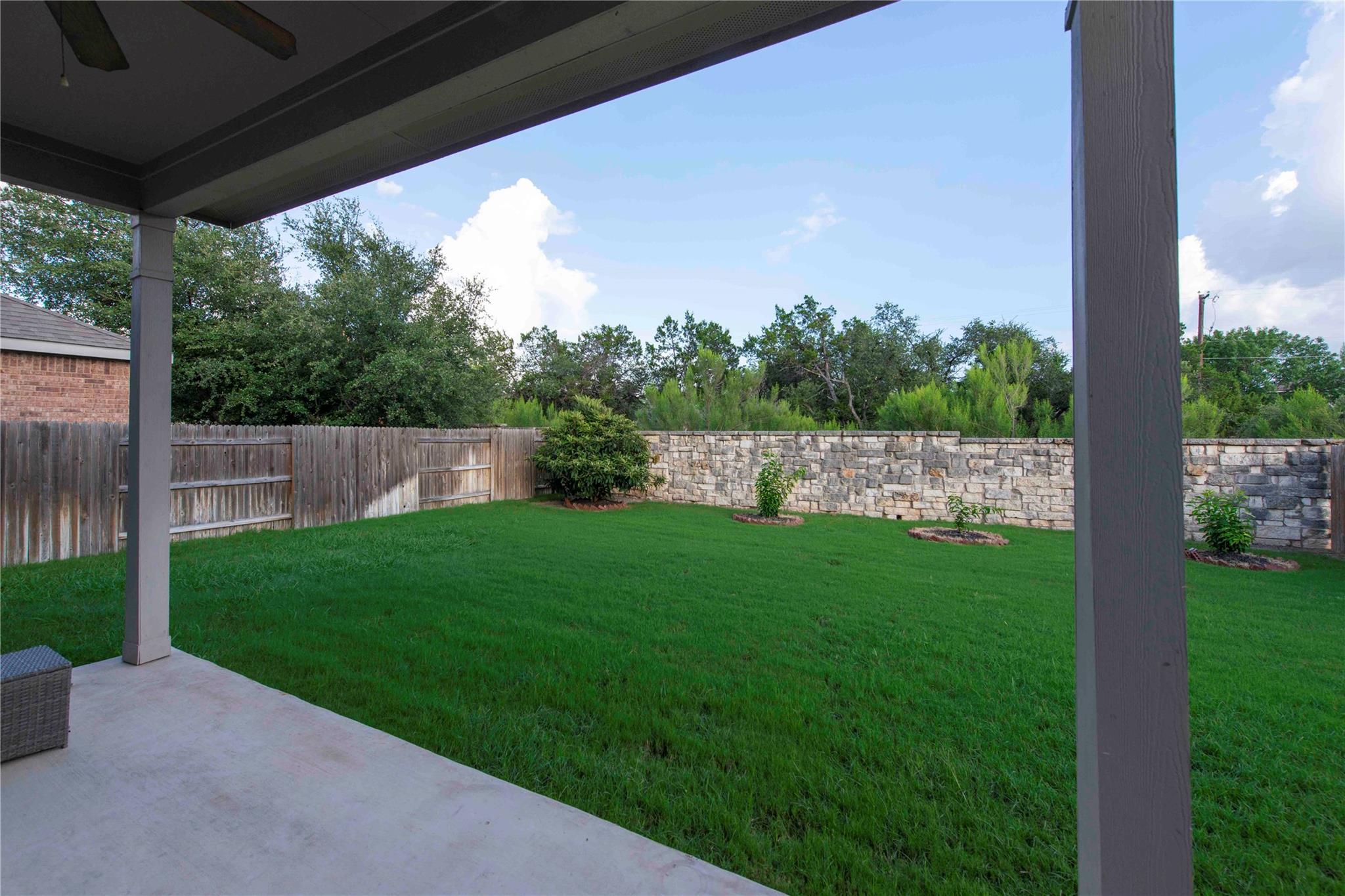 3661 Bainbridge St, Round Rock, TX 78681