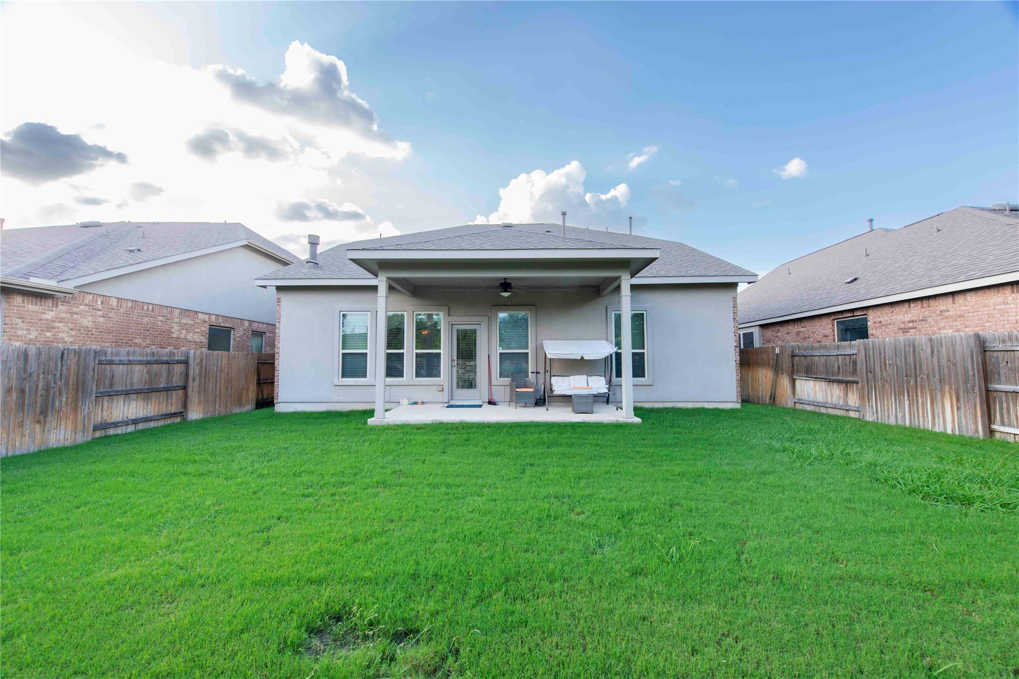 3661 Bainbridge St, Round Rock, TX 78681