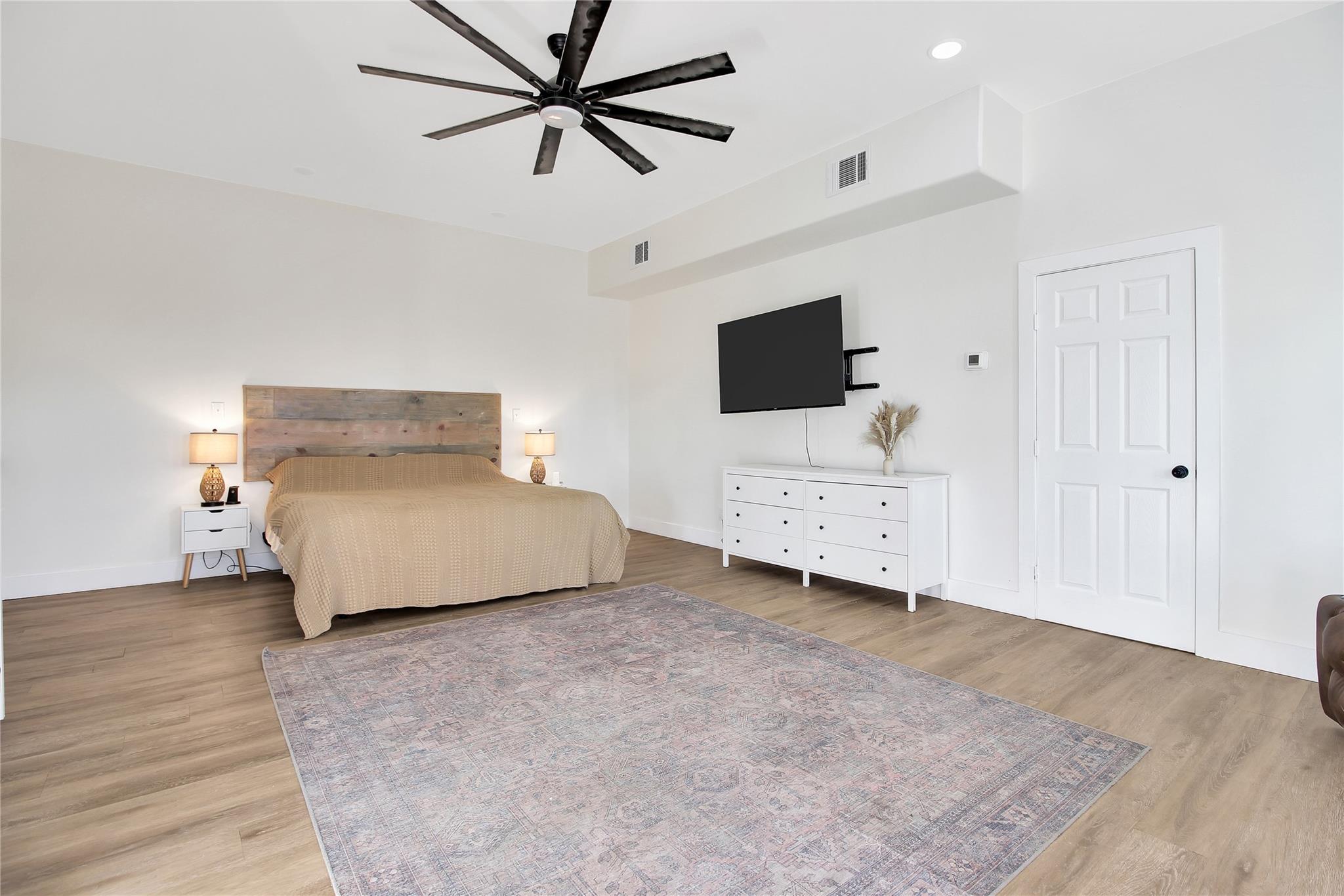 735 County Road 304, Jarrell, TX 76537