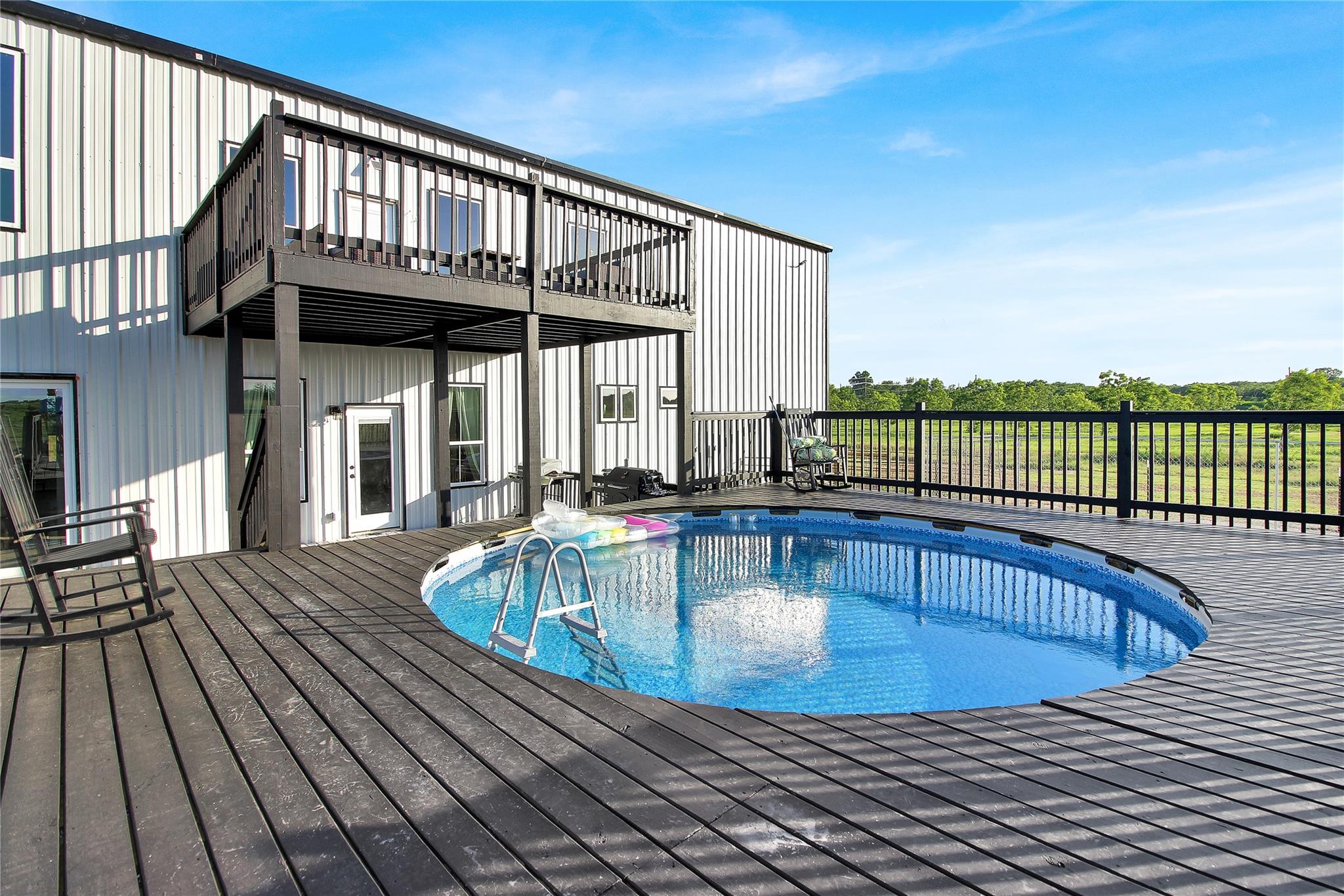 735 County Road 304, Jarrell, TX 76537