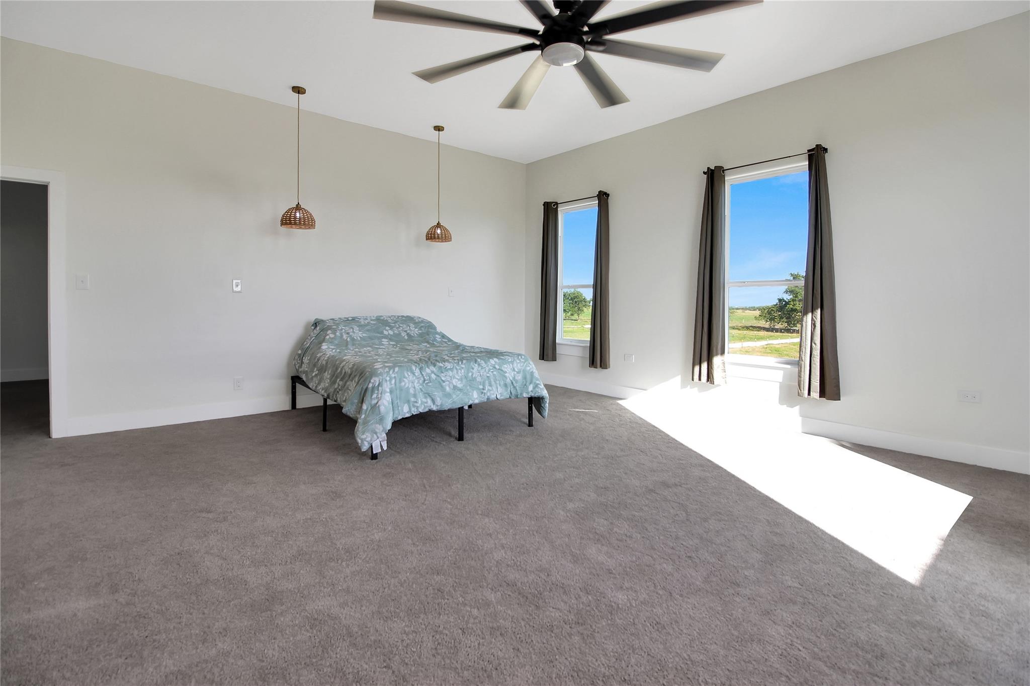 735 County Road 304, Jarrell, TX 76537