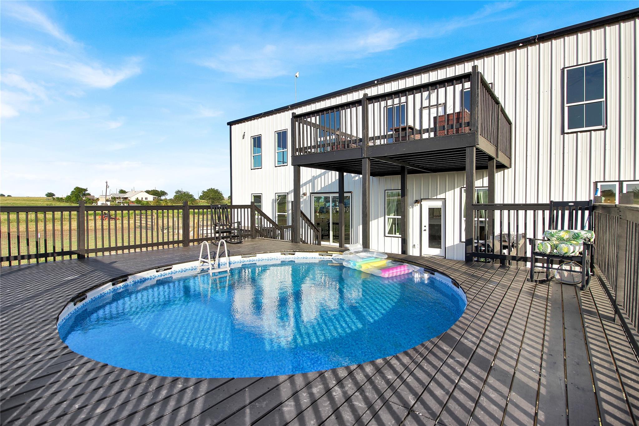 735 County Road 304, Jarrell, TX 76537