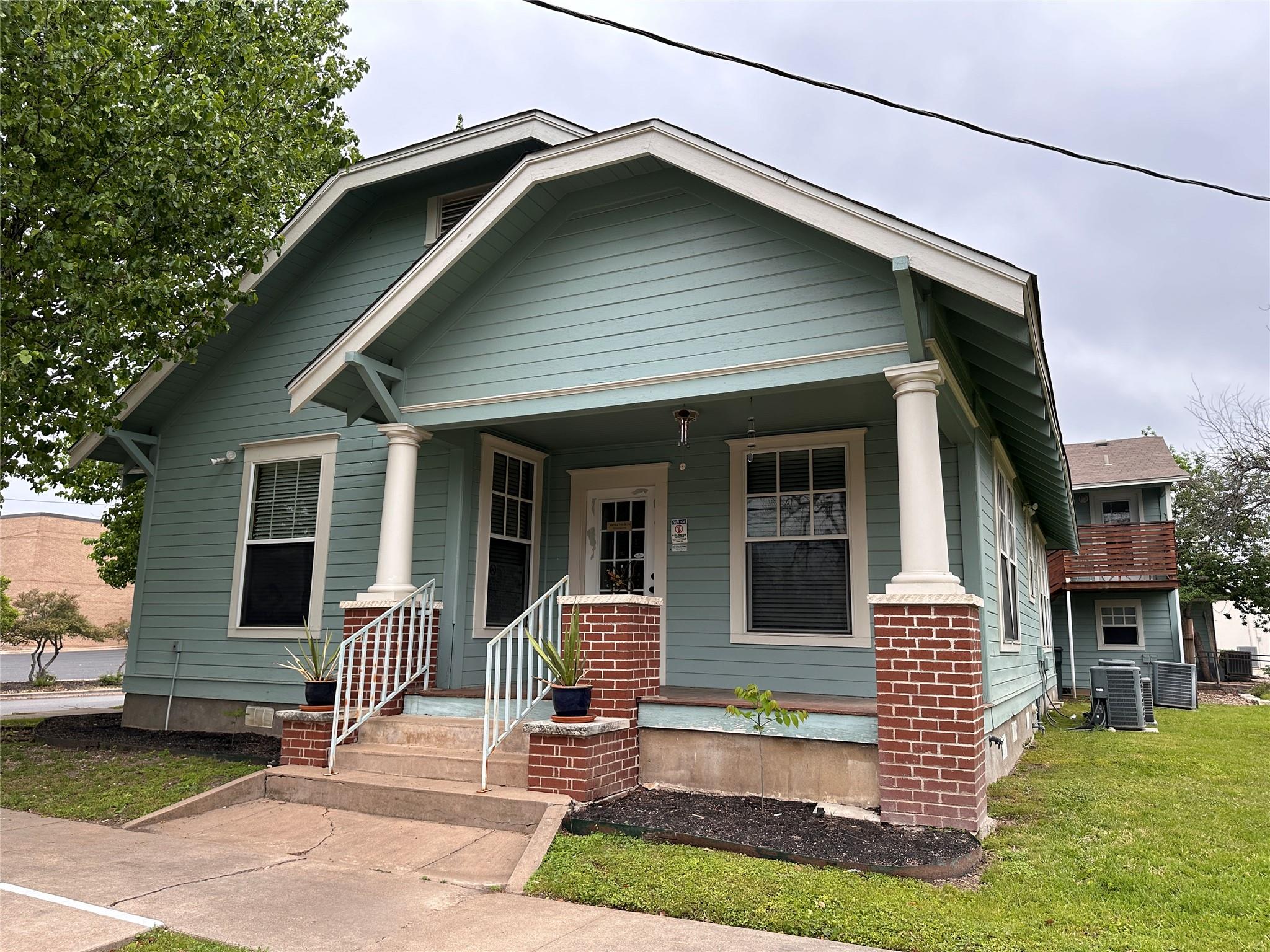 212 W 10th St # 101, Georgetown, TX 78626
