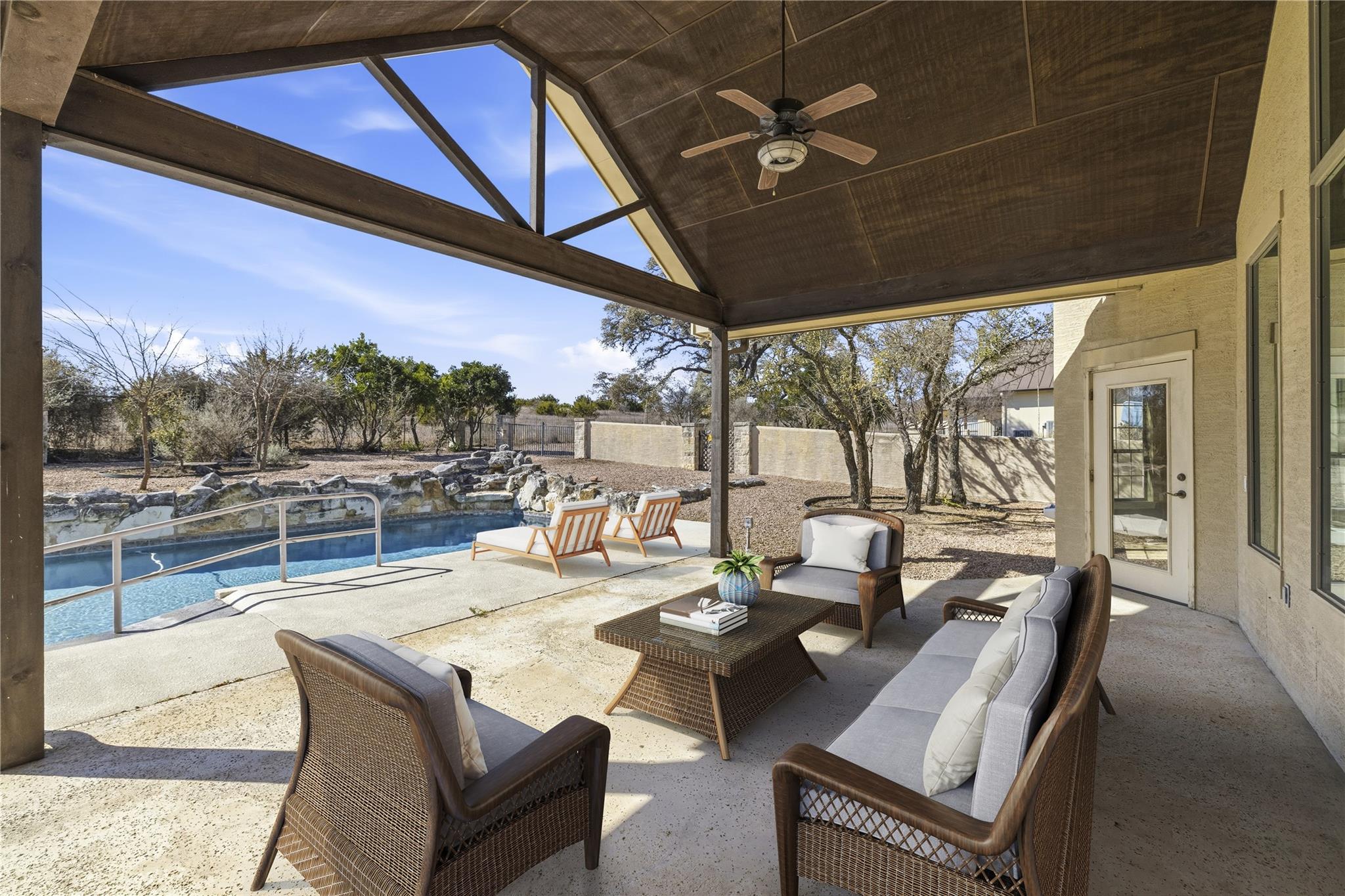 3907 Kite Dr, Kerrville, TX 78028