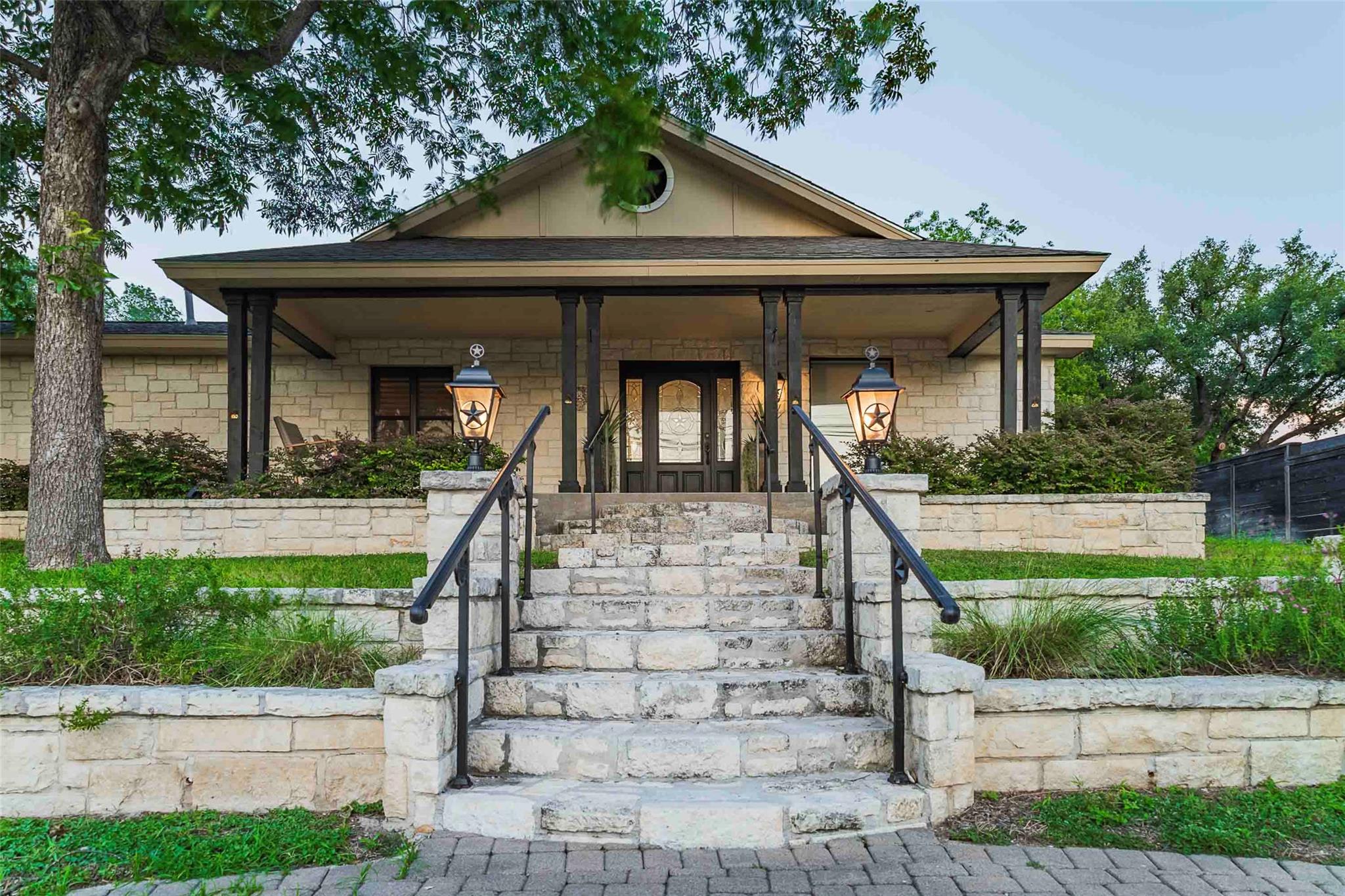 505 Avenue E., Marble Falls, TX 78654
