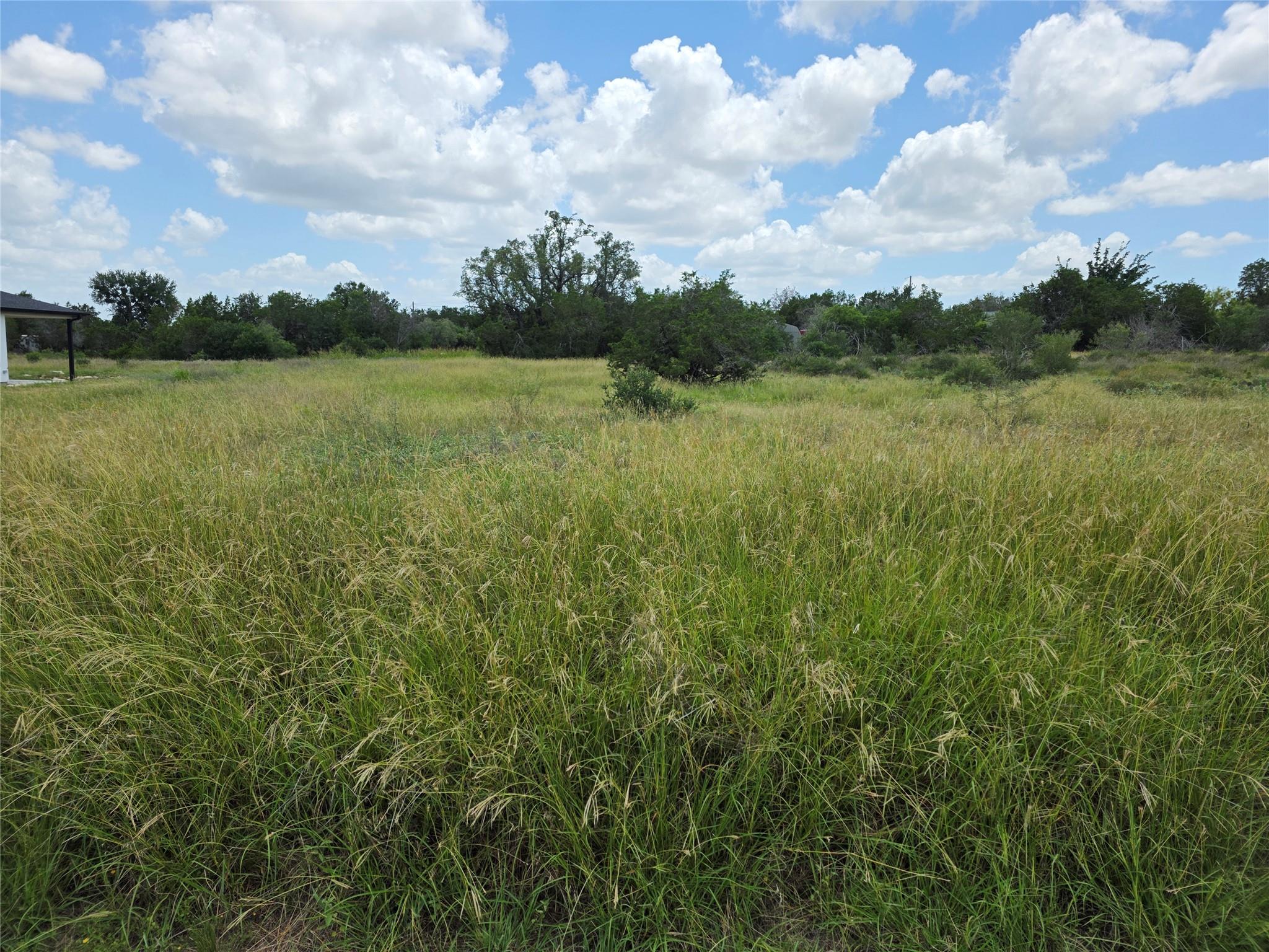 241 Spicewood Trails Dr, Spicewood, TX 78669