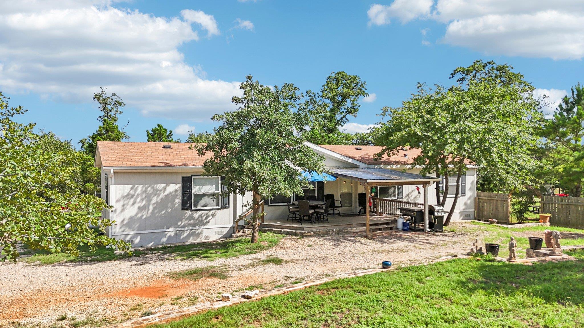 188 William Higgins Dr, Bastrop, TX 78602