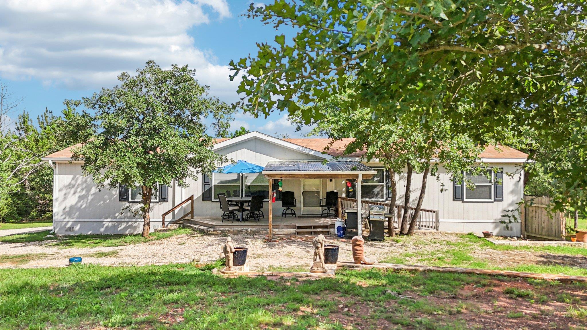 188 William Higgins Dr, Bastrop, TX 78602