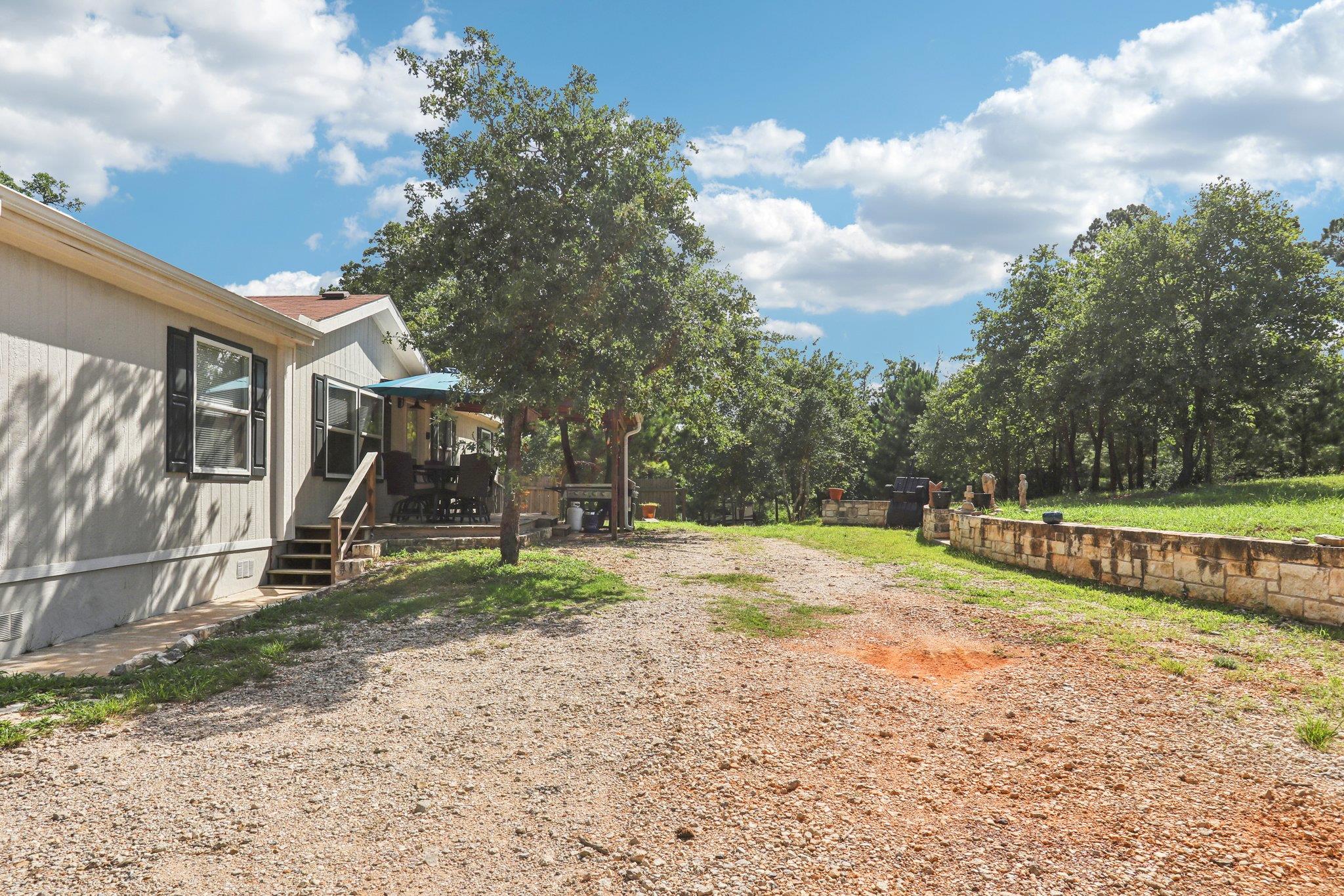 188 William Higgins Dr, Bastrop, TX 78602
